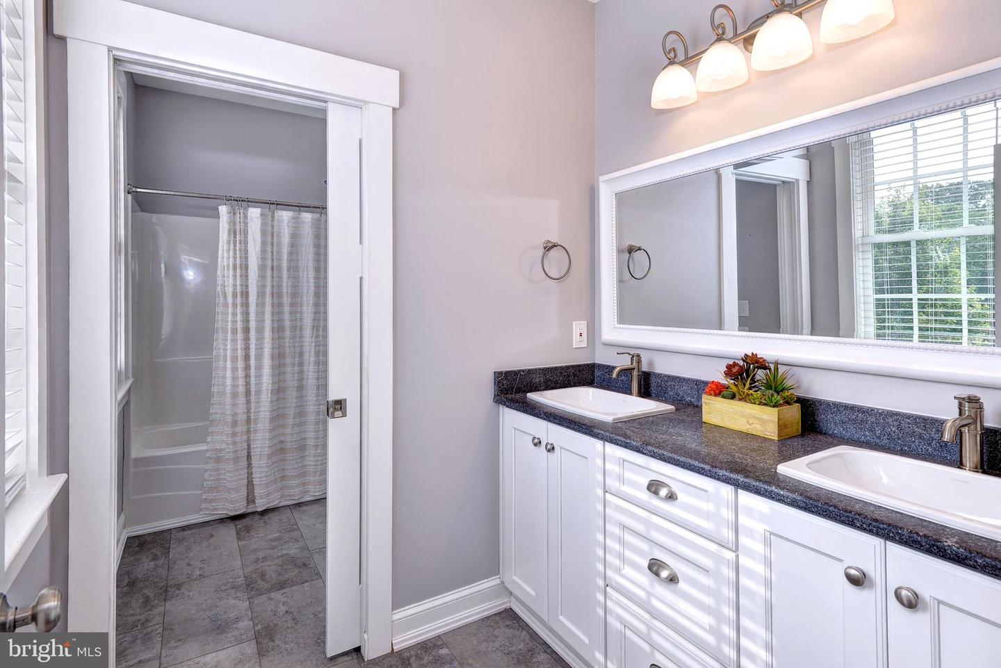 3225 OAK BRANCH LN, TOANO, Virginia 23168, 5 Bedrooms Bedrooms, ,3 BathroomsBathrooms,Residential,For sale,3225 OAK BRANCH LN,VAJC2000472 MLS # VAJC2000472