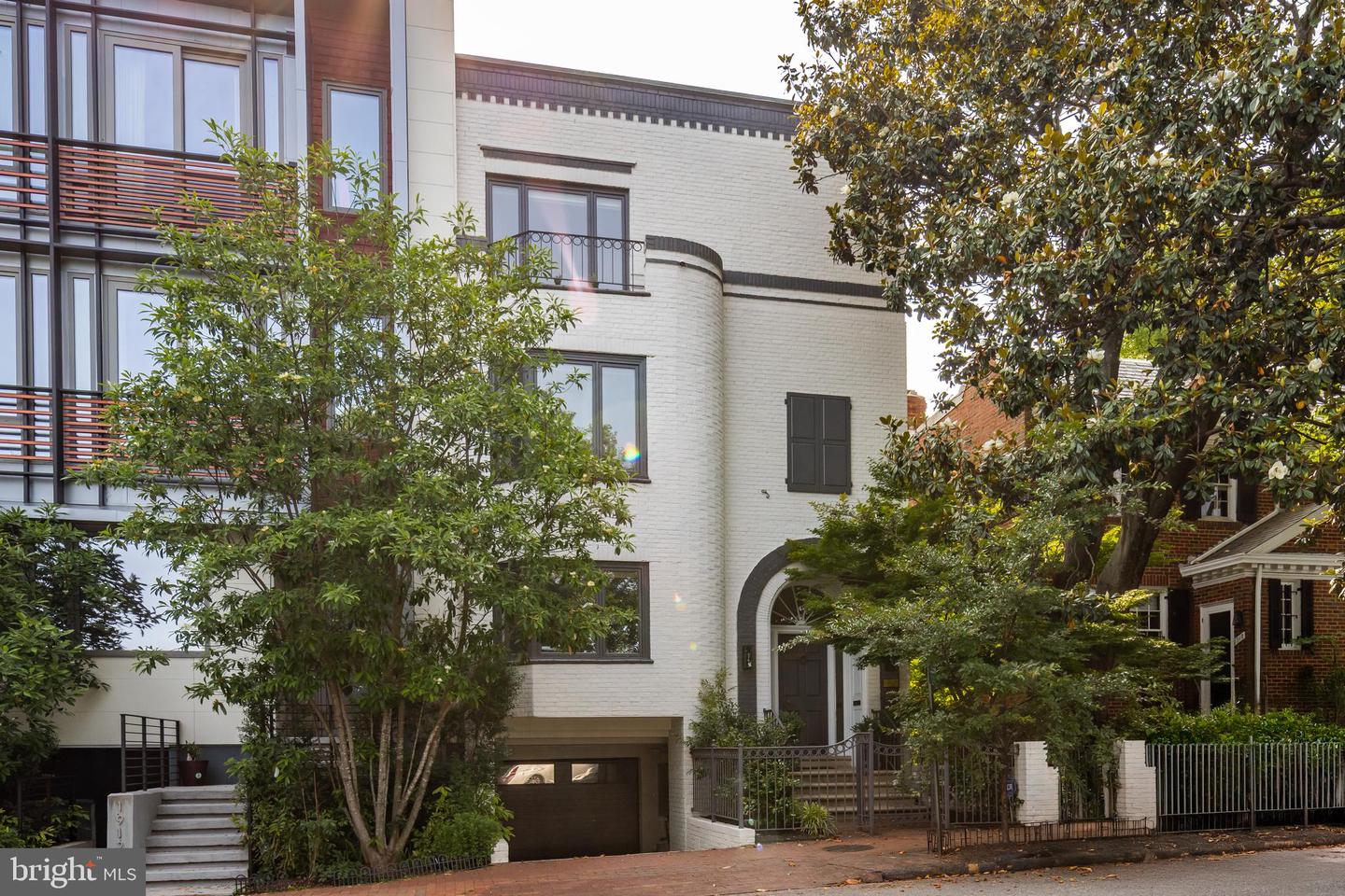 1914 35TH ST NW, WASHINGTON, District Of Columbia 20007, 4 Bedrooms Bedrooms, ,4 BathroomsBathrooms,Residential,For sale,1914 35TH ST NW,DCDC2203272 MLS # DCDC2203272