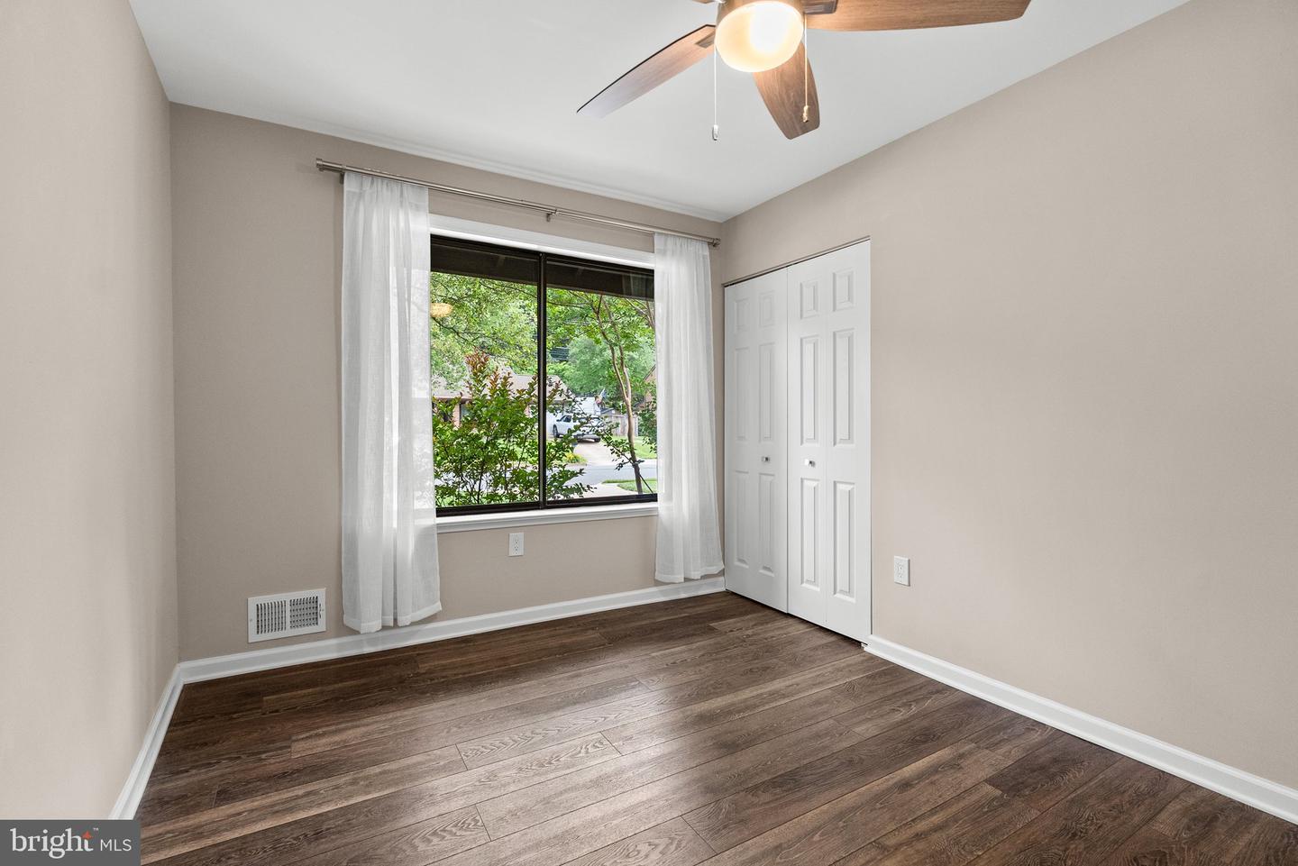 4431 FLINTSTONE RD, ALEXANDRIA, Virginia 22306, 4 Bedrooms Bedrooms, ,3 BathroomsBathrooms,Residential,For sale,4431 FLINTSTONE RD,VAFX2244314 MLS # VAFX2244314