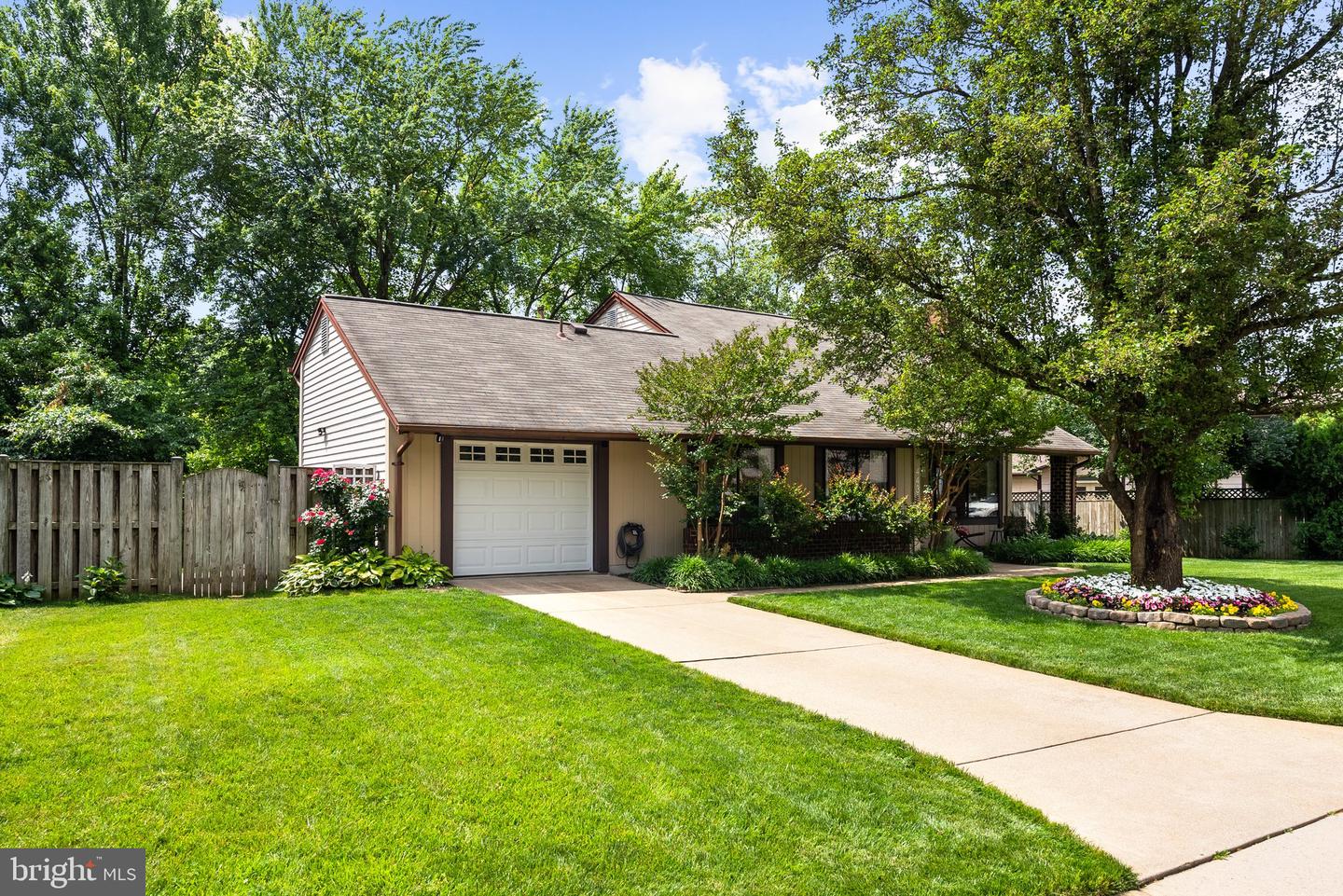 4431 FLINTSTONE RD, ALEXANDRIA, Virginia 22306, 4 Bedrooms Bedrooms, ,3 BathroomsBathrooms,Residential,For sale,4431 FLINTSTONE RD,VAFX2244314 MLS # VAFX2244314