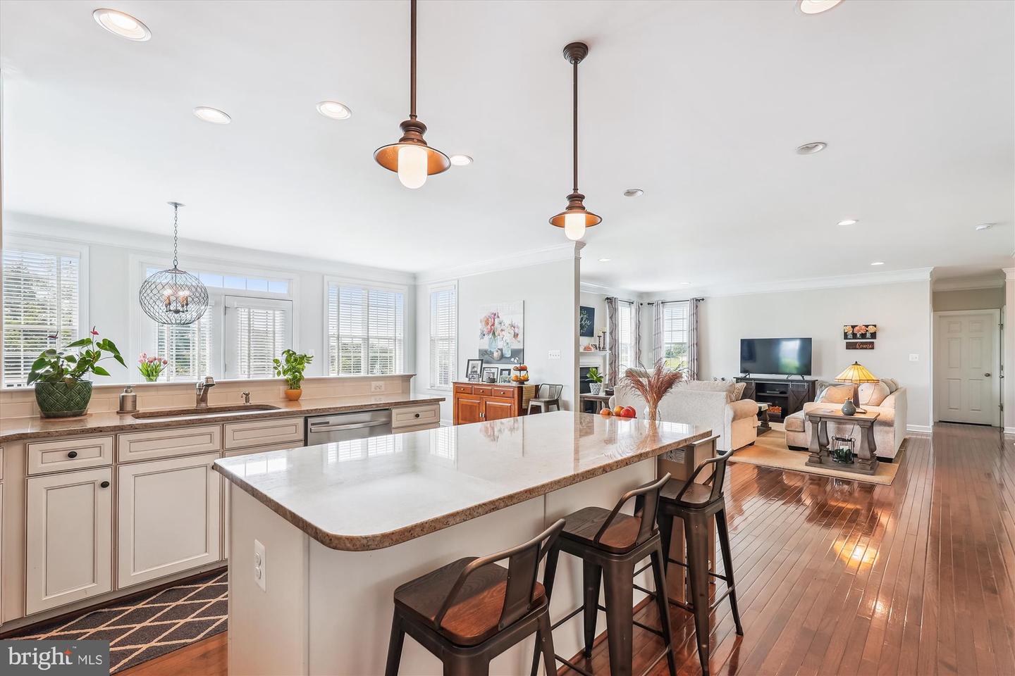 36747 POND SIDE LN, PURCELLVILLE, Virginia 20132, 5 Bedrooms Bedrooms, ,4 BathroomsBathrooms,Residential,For sale,36747 POND SIDE LN,VALO2098340 MLS # VALO2098340