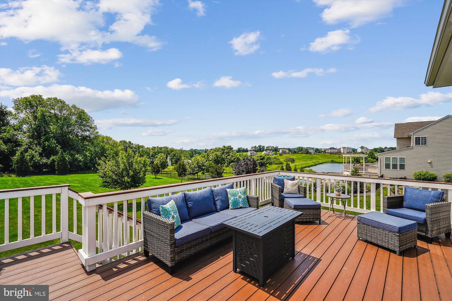 36747 POND SIDE LN, PURCELLVILLE, Virginia 20132, 5 Bedrooms Bedrooms, ,4 BathroomsBathrooms,Residential,For sale,36747 POND SIDE LN,VALO2098340 MLS # VALO2098340