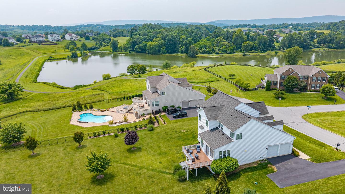 36747 POND SIDE LN, PURCELLVILLE, Virginia 20132, 5 Bedrooms Bedrooms, ,4 BathroomsBathrooms,Residential,For sale,36747 POND SIDE LN,VALO2098340 MLS # VALO2098340