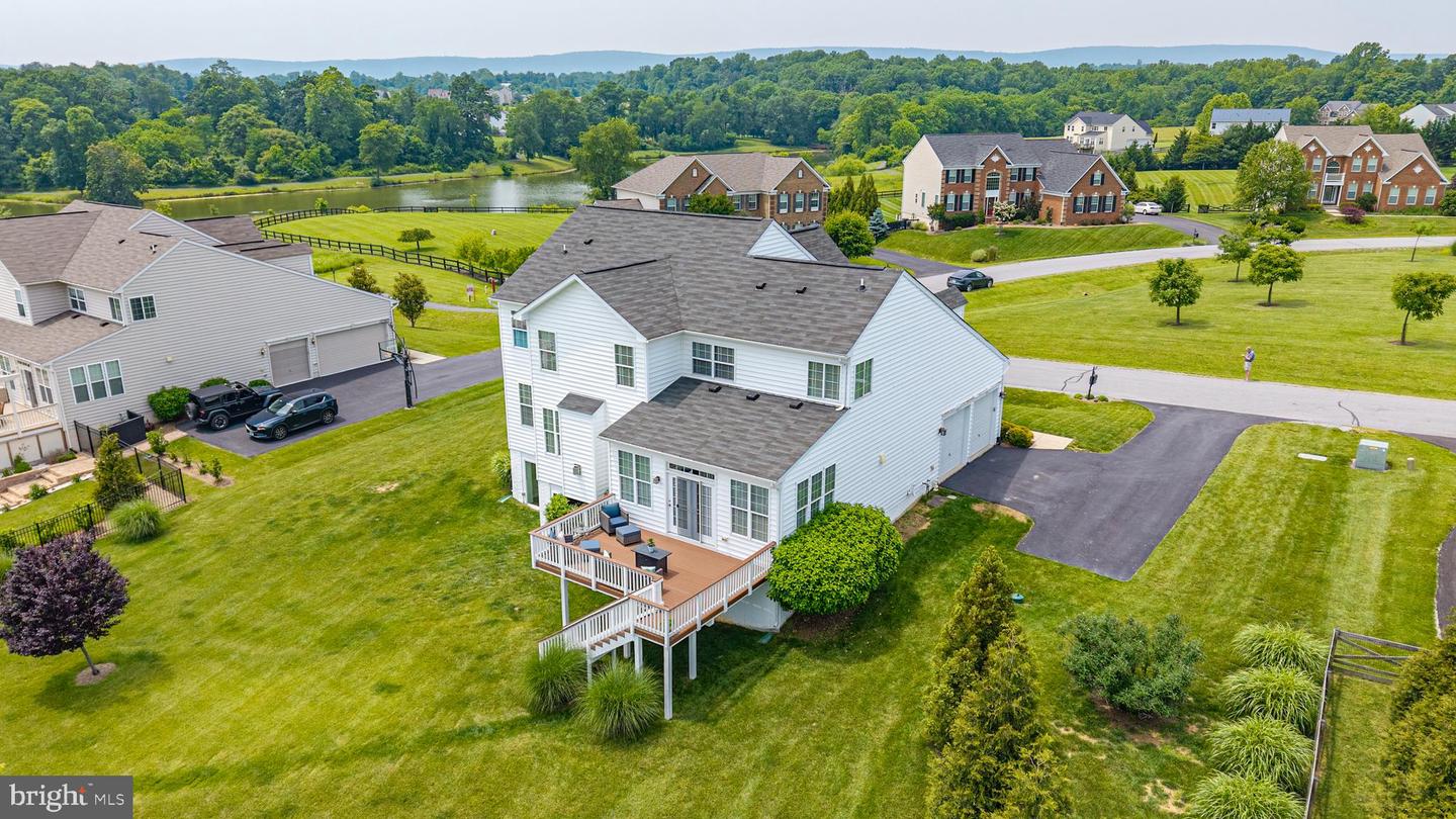 36747 POND SIDE LN, PURCELLVILLE, Virginia 20132, 5 Bedrooms Bedrooms, ,4 BathroomsBathrooms,Residential,For sale,36747 POND SIDE LN,VALO2098340 MLS # VALO2098340