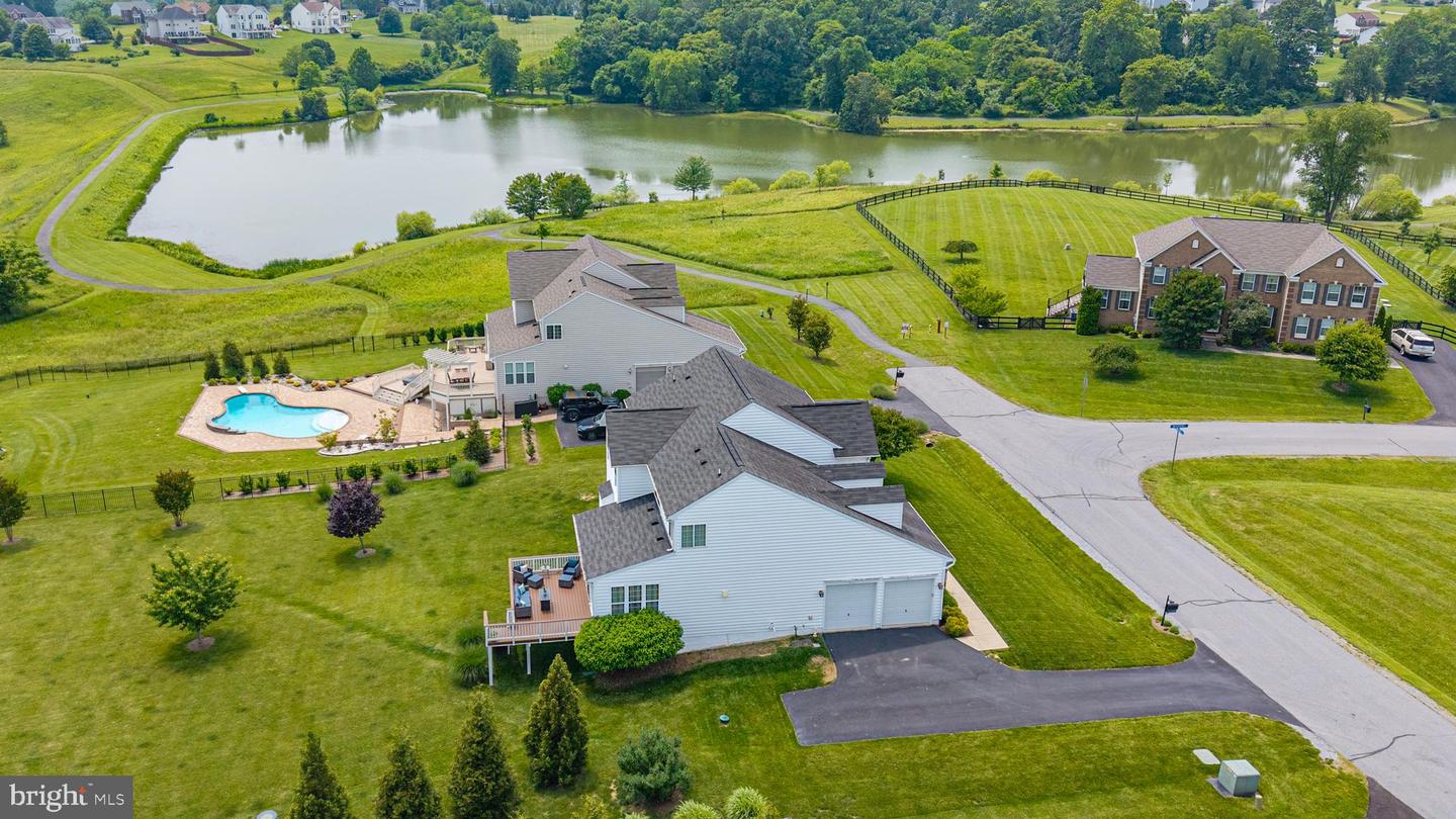 36747 POND SIDE LN, PURCELLVILLE, Virginia 20132, 5 Bedrooms Bedrooms, ,4 BathroomsBathrooms,Residential,For sale,36747 POND SIDE LN,VALO2098340 MLS # VALO2098340