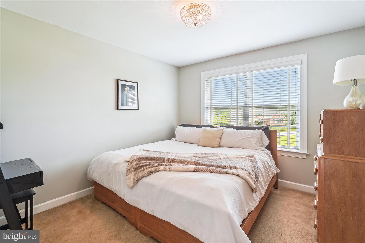 36747 POND SIDE LN, PURCELLVILLE, Virginia 20132, 5 Bedrooms Bedrooms, ,4 BathroomsBathrooms,Residential,For sale,36747 POND SIDE LN,VALO2098340 MLS # VALO2098340