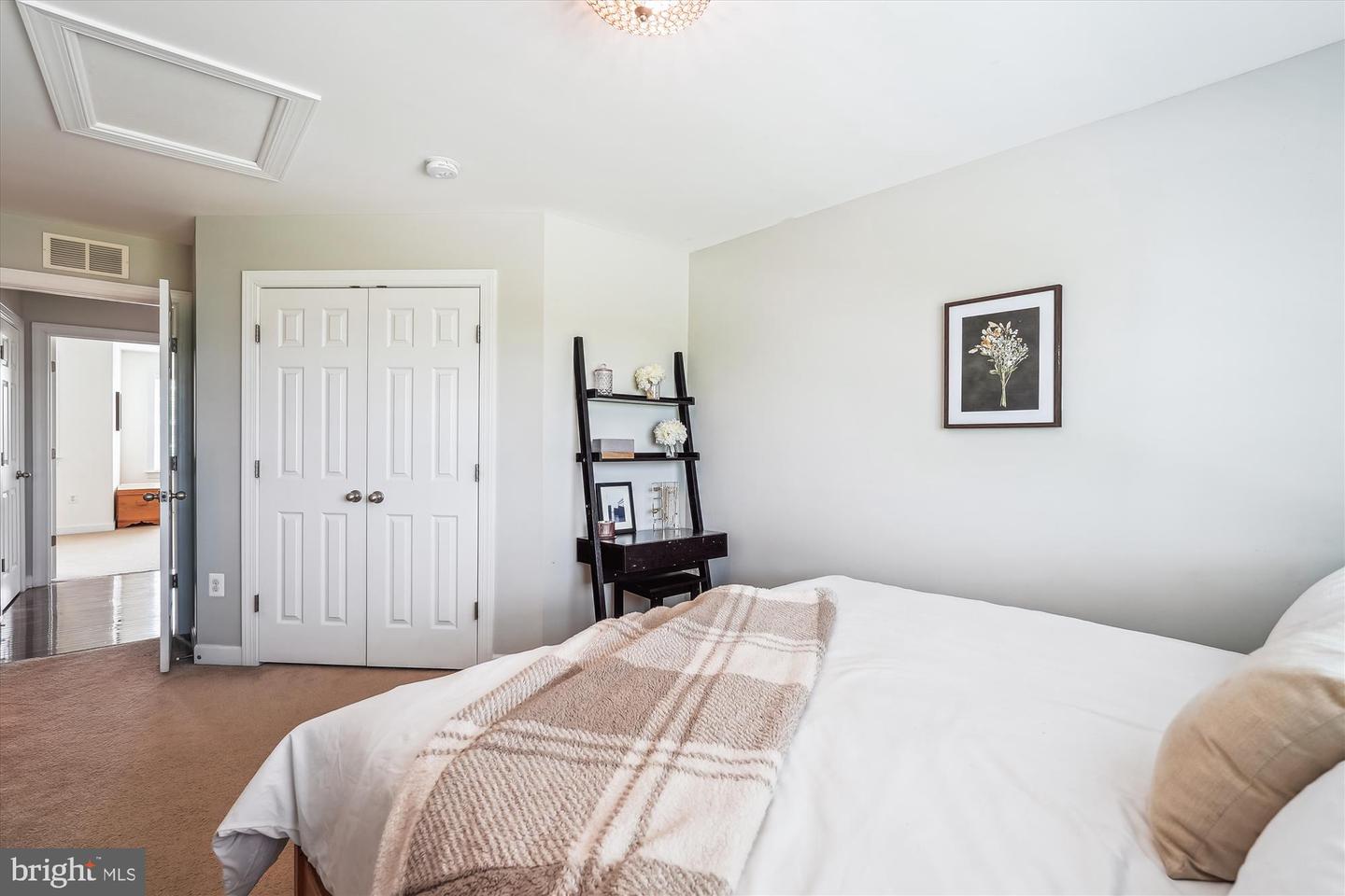 36747 POND SIDE LN, PURCELLVILLE, Virginia 20132, 5 Bedrooms Bedrooms, ,4 BathroomsBathrooms,Residential,For sale,36747 POND SIDE LN,VALO2098340 MLS # VALO2098340