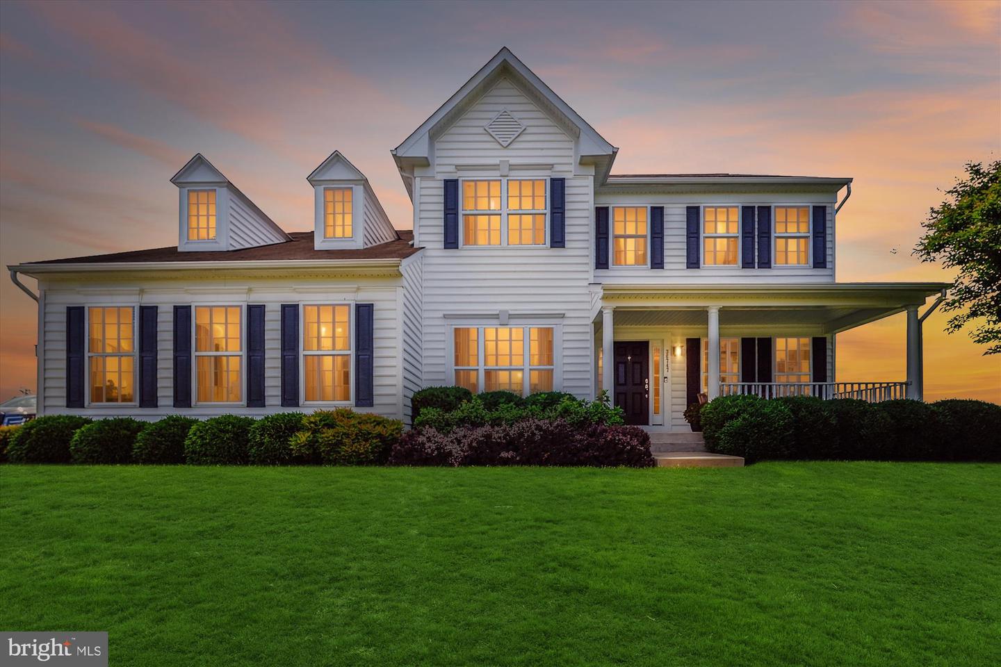 36747 POND SIDE LN, PURCELLVILLE, Virginia 20132, 5 Bedrooms Bedrooms, ,4 BathroomsBathrooms,Residential,For sale,36747 POND SIDE LN,VALO2098340 MLS # VALO2098340