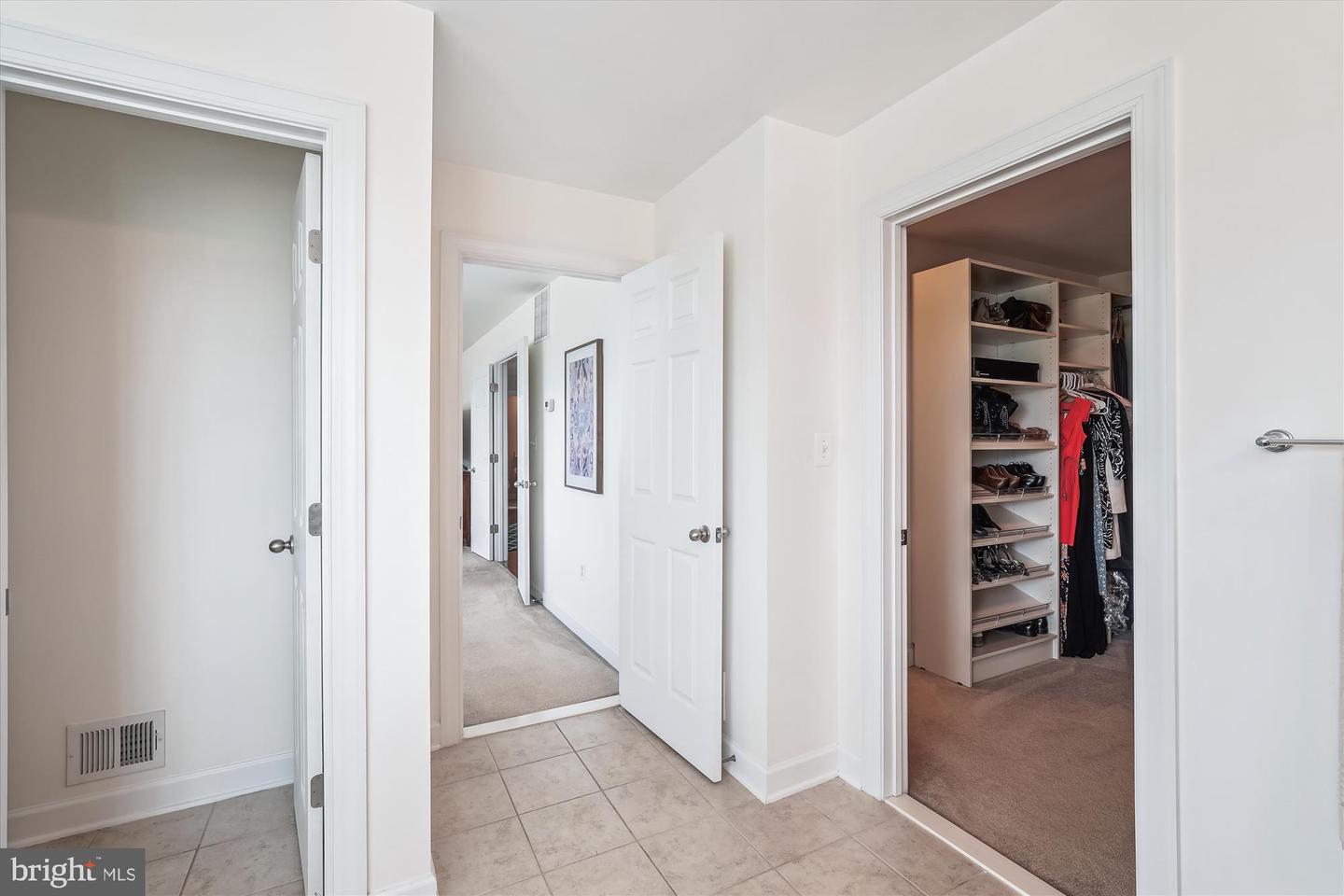 36747 POND SIDE LN, PURCELLVILLE, Virginia 20132, 5 Bedrooms Bedrooms, ,4 BathroomsBathrooms,Residential,For sale,36747 POND SIDE LN,VALO2098340 MLS # VALO2098340