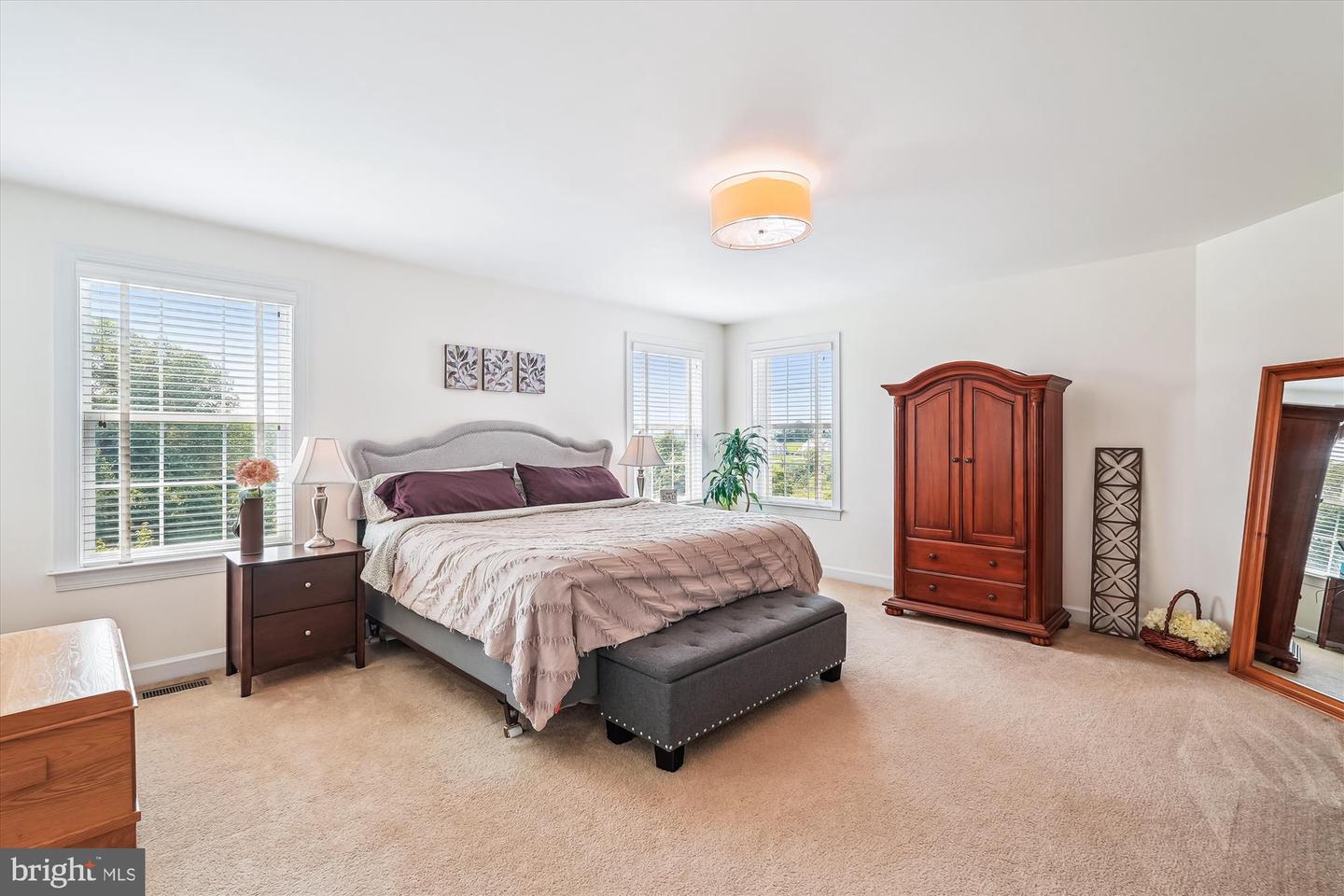 36747 POND SIDE LN, PURCELLVILLE, Virginia 20132, 5 Bedrooms Bedrooms, ,4 BathroomsBathrooms,Residential,For sale,36747 POND SIDE LN,VALO2098340 MLS # VALO2098340