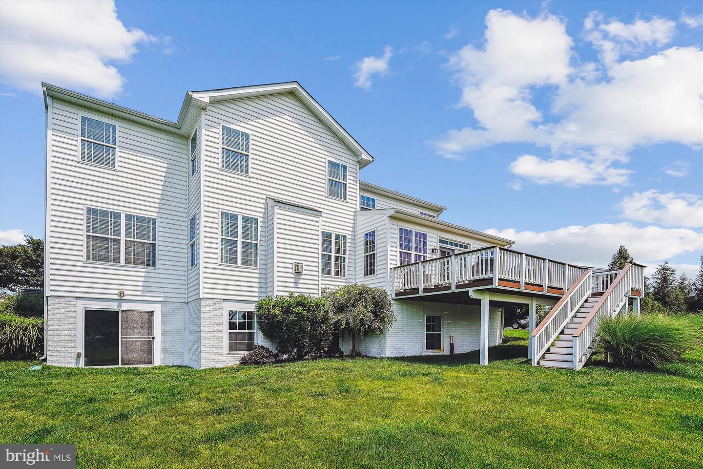 36747 POND SIDE LN, PURCELLVILLE, Virginia 20132, 5 Bedrooms Bedrooms, ,4 BathroomsBathrooms,Residential,For sale,36747 POND SIDE LN,VALO2098340 MLS # VALO2098340