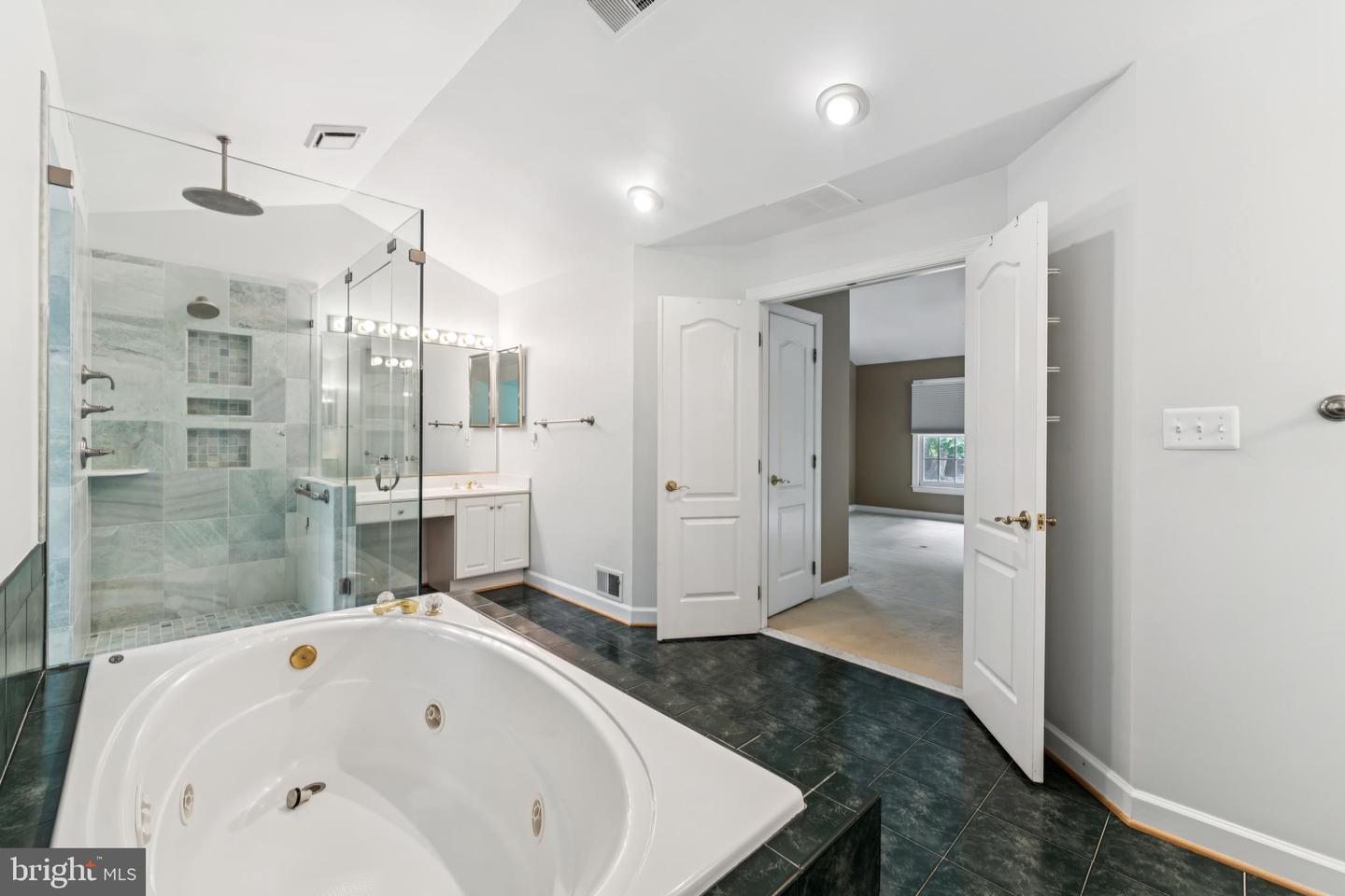 1101 ARBOROAK PL, HERNDON, Virginia 20170, 4 Bedrooms Bedrooms, ,4 BathroomsBathrooms,Residential,For sale,1101 ARBOROAK PL,VAFX2244526 MLS # VAFX2244526