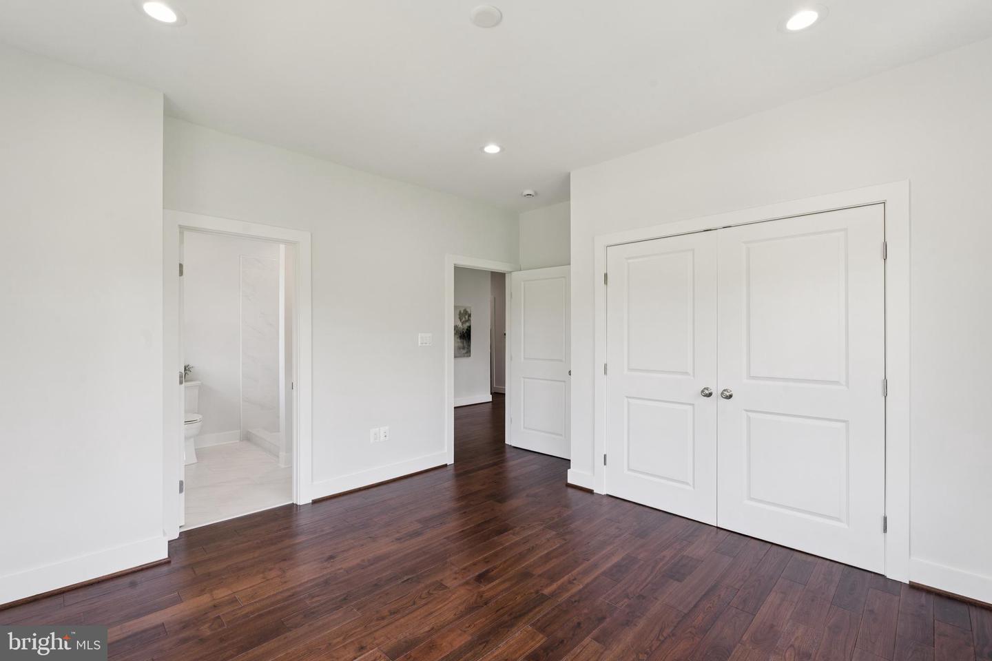 1830 CHERRI DR, FALLS CHURCH, Virginia 22043, 6 Bedrooms Bedrooms, ,6 BathroomsBathrooms,Residential,For sale,1830 CHERRI DR,VAFX2244550 MLS # VAFX2244550