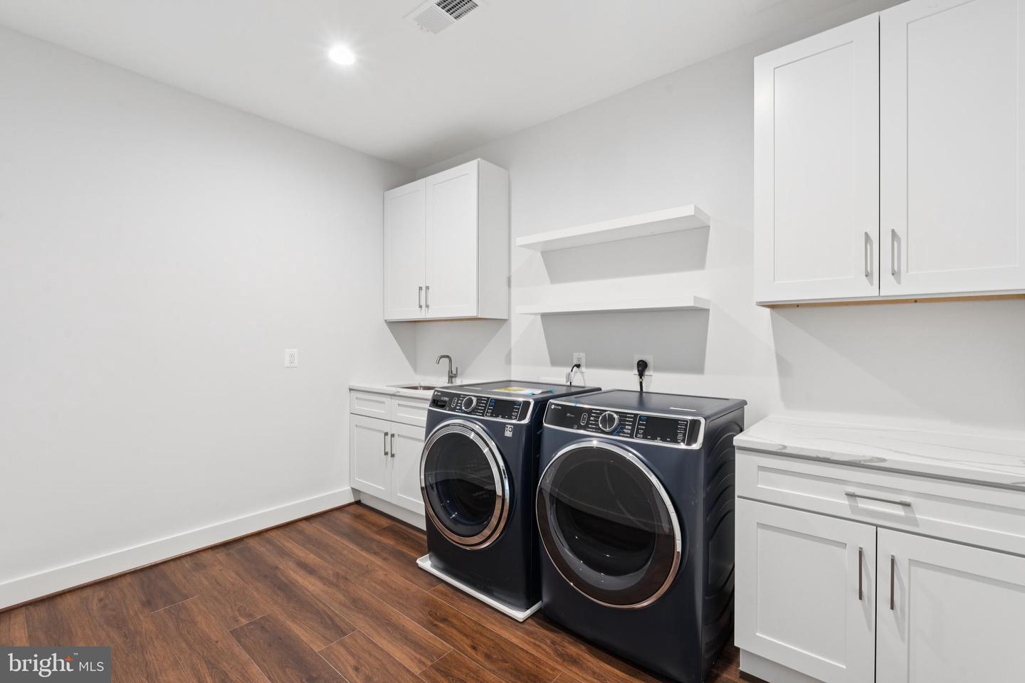1830 CHERRI DR, FALLS CHURCH, Virginia 22043, 6 Bedrooms Bedrooms, ,6 BathroomsBathrooms,Residential,For sale,1830 CHERRI DR,VAFX2244550 MLS # VAFX2244550