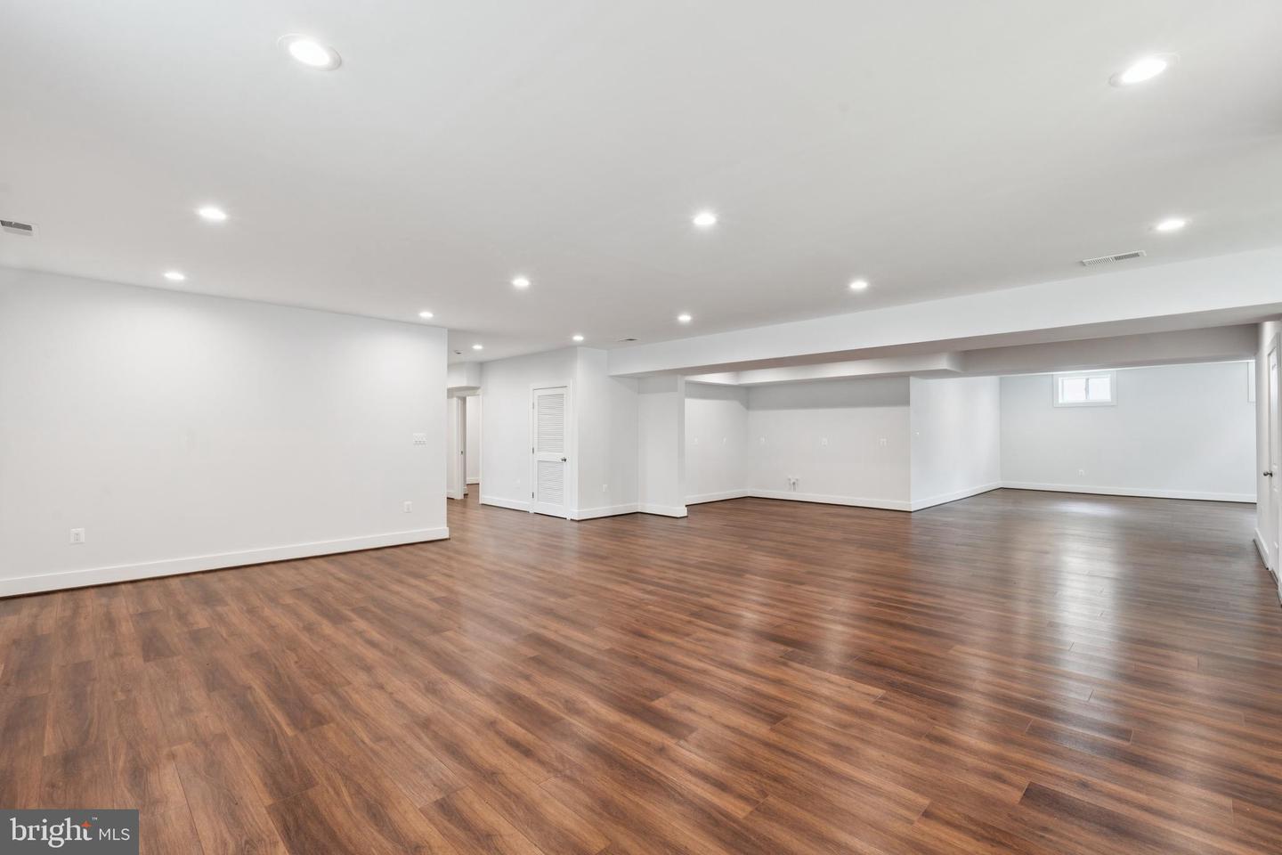 1830 CHERRI DR, FALLS CHURCH, Virginia 22043, 6 Bedrooms Bedrooms, ,6 BathroomsBathrooms,Residential,For sale,1830 CHERRI DR,VAFX2244550 MLS # VAFX2244550