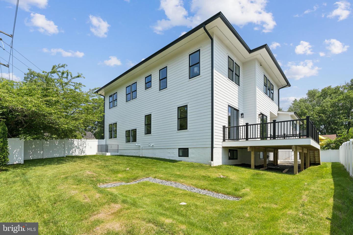 1830 CHERRI DR, FALLS CHURCH, Virginia 22043, 6 Bedrooms Bedrooms, ,6 BathroomsBathrooms,Residential,For sale,1830 CHERRI DR,VAFX2244550 MLS # VAFX2244550