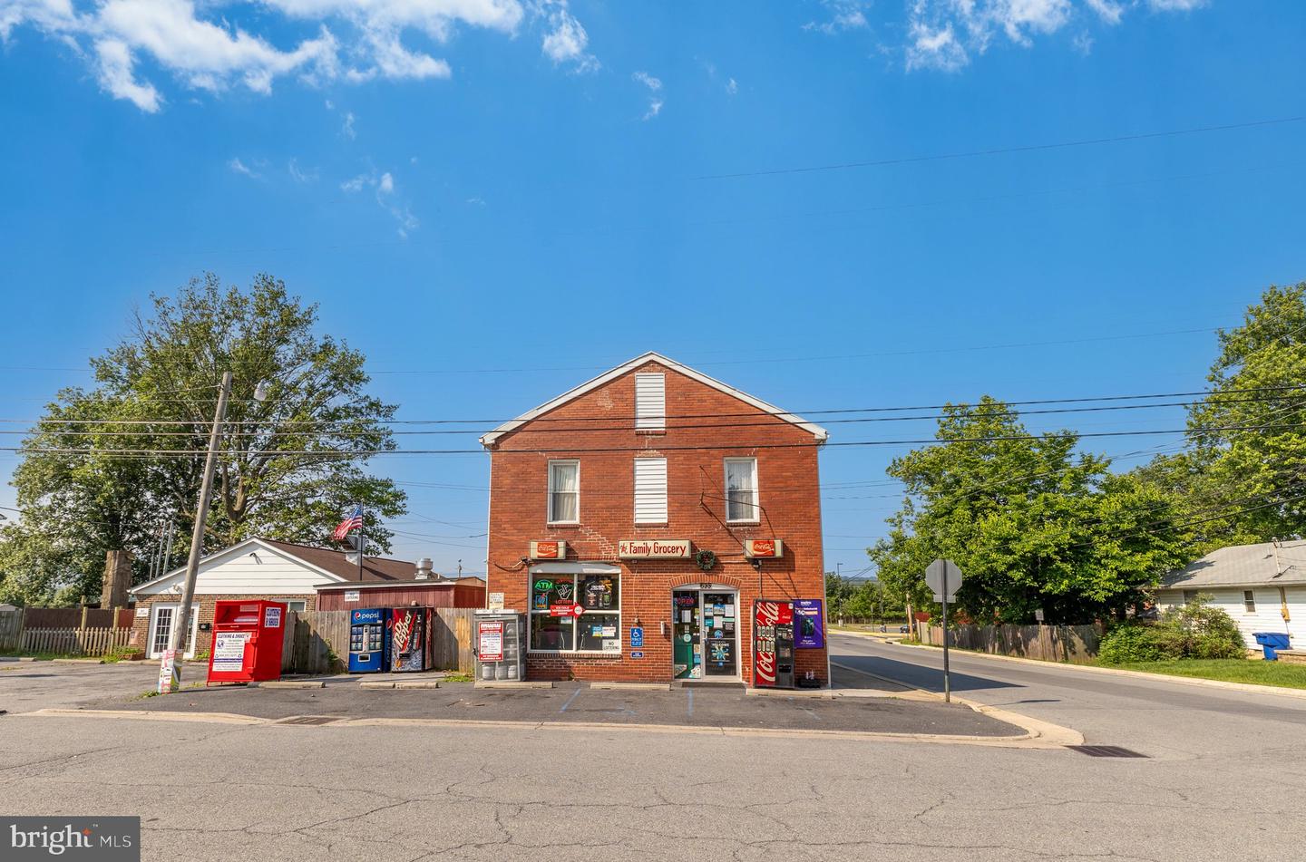 656 W 11TH ST, FRONT ROYAL, Virginia 22630, ,Land,For sale,656 W 11TH ST,VAWR2011172 MLS # VAWR2011172