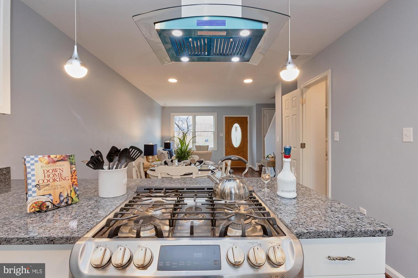 151 DALE ST, ALEXANDRIA, Virginia 22305, 3 Bedrooms Bedrooms, ,2 BathroomsBathrooms,Residential,For sale,151 DALE ST,VAAX2045950 MLS # VAAX2045950