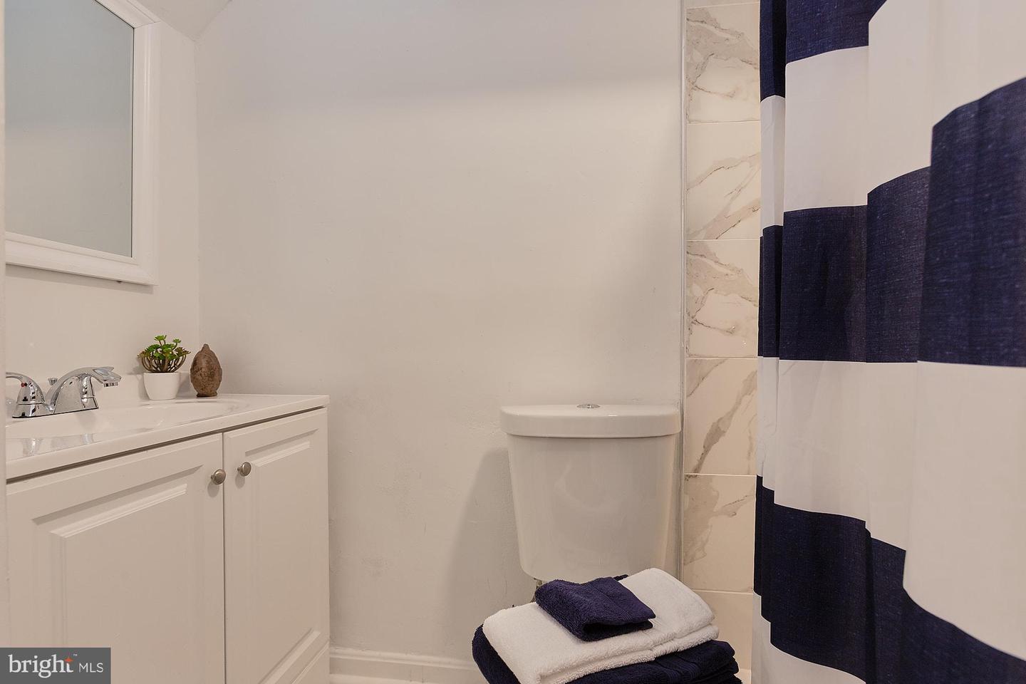 151 DALE ST, ALEXANDRIA, Virginia 22305, 3 Bedrooms Bedrooms, ,2 BathroomsBathrooms,Residential,For sale,151 DALE ST,VAAX2045950 MLS # VAAX2045950
