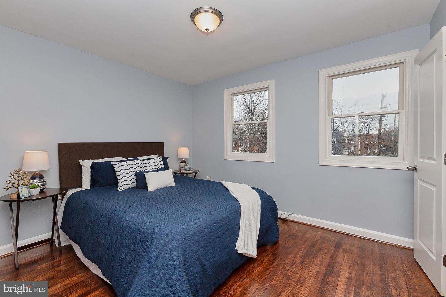 151 DALE ST, ALEXANDRIA, Virginia 22305, 3 Bedrooms Bedrooms, ,2 BathroomsBathrooms,Residential,For sale,151 DALE ST,VAAX2045950 MLS # VAAX2045950