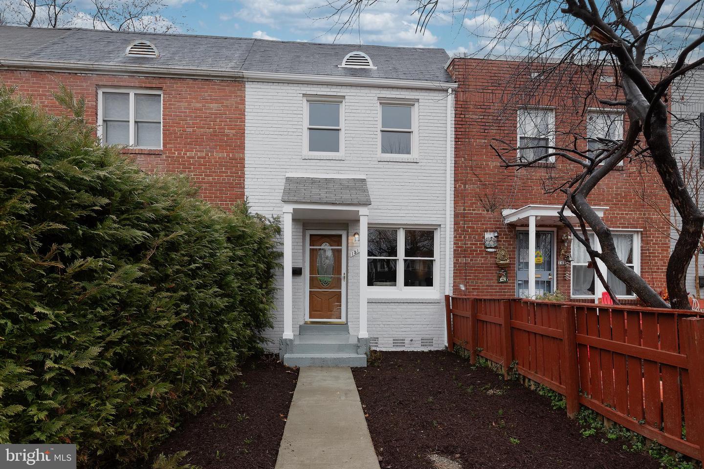 151 DALE ST, ALEXANDRIA, Virginia 22305, 3 Bedrooms Bedrooms, ,2 BathroomsBathrooms,Residential,For sale,151 DALE ST,VAAX2045950 MLS # VAAX2045950