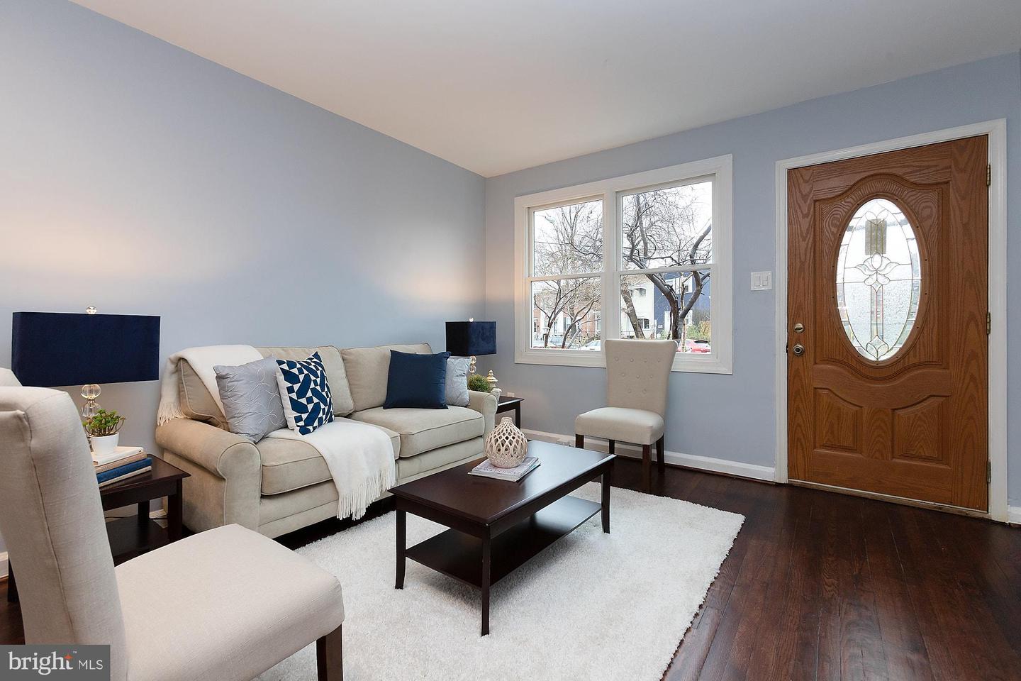 151 DALE ST, ALEXANDRIA, Virginia 22305, 3 Bedrooms Bedrooms, ,2 BathroomsBathrooms,Residential,For sale,151 DALE ST,VAAX2045950 MLS # VAAX2045950