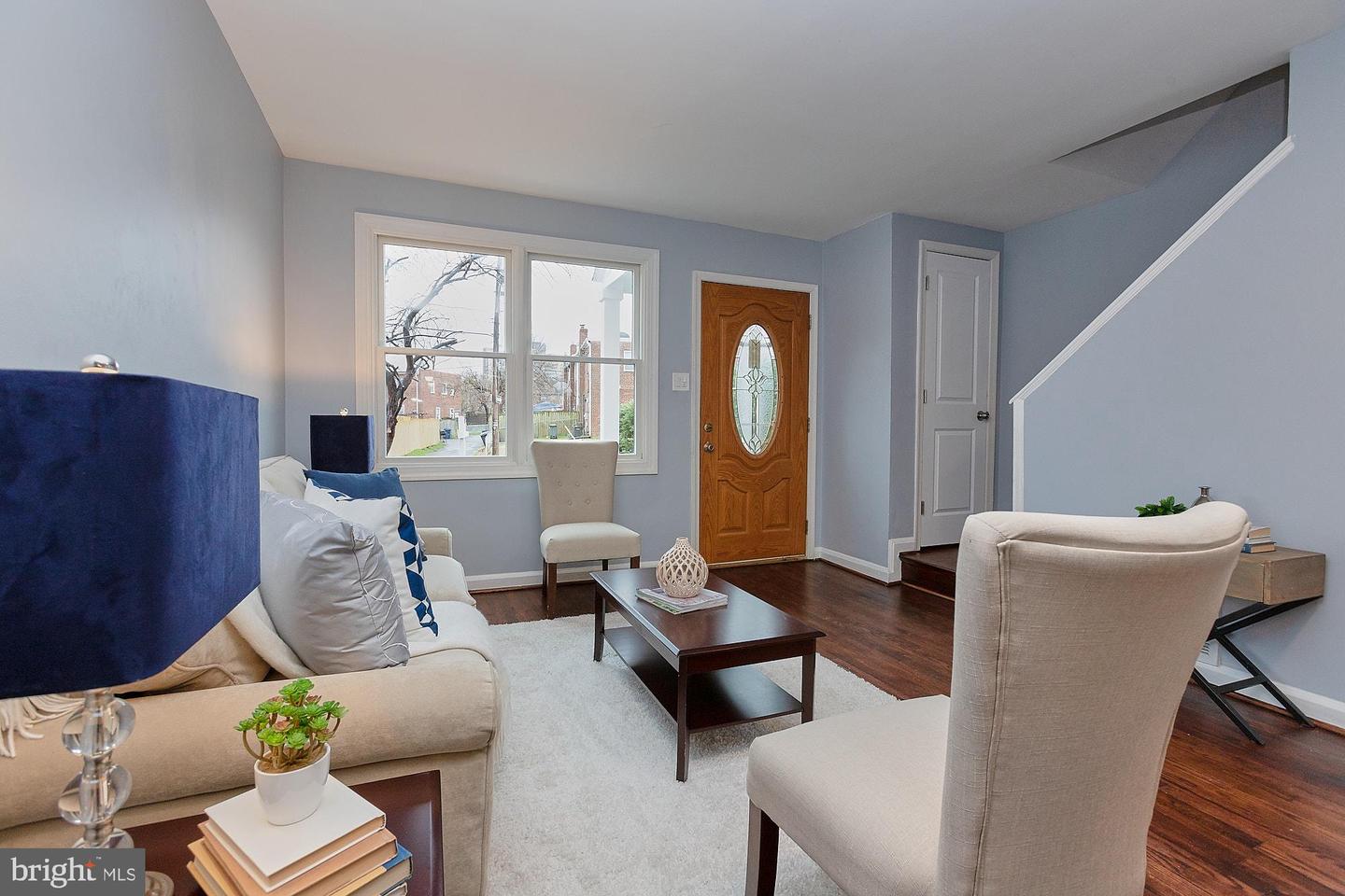 151 DALE ST, ALEXANDRIA, Virginia 22305, 3 Bedrooms Bedrooms, ,2 BathroomsBathrooms,Residential,For sale,151 DALE ST,VAAX2045950 MLS # VAAX2045950