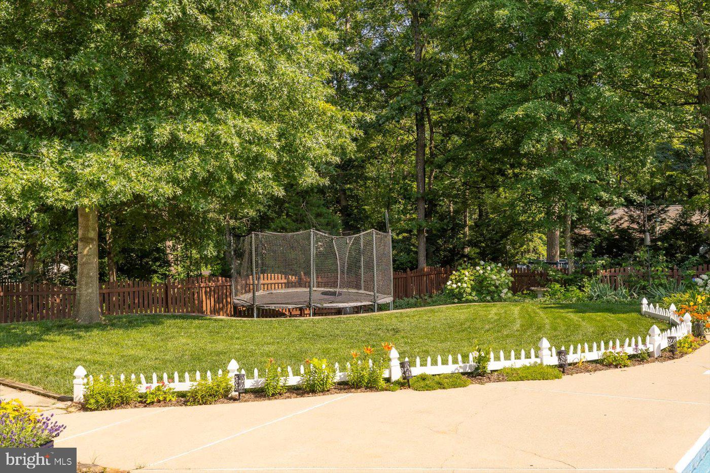 1104 CENTURY OAK DR, FREDERICKSBURG, Virginia 22401, 4 Bedrooms Bedrooms, ,3 BathroomsBathrooms,Residential,For sale,1104 CENTURY OAK DR,VAFB2008348 MLS # VAFB2008348