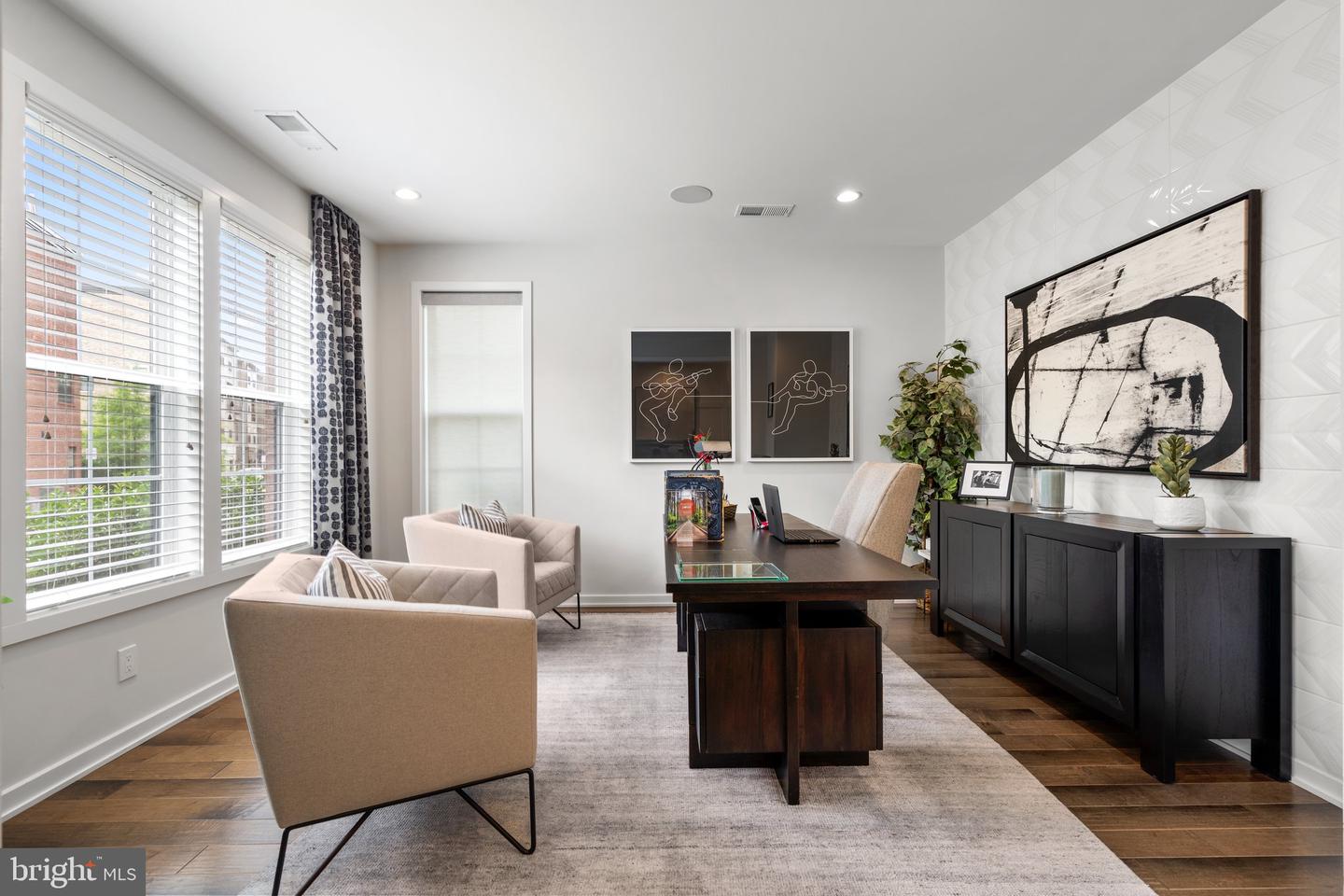 1741 MCKENNA POINT DR #2701, MCLEAN, Virginia 22102, 3 Bedrooms Bedrooms, ,2 BathroomsBathrooms,Residential,For sale,1741 MCKENNA POINT DR #2701,VAFX2244790 MLS # VAFX2244790