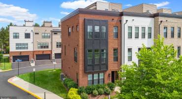 1741 MCKENNA POINT DR #2701, MCLEAN, Virginia 22102, 3 Bedrooms Bedrooms, ,2 BathroomsBathrooms,Residential,For sale,1741 MCKENNA POINT DR #2701,VAFX2244790 MLS # VAFX2244790