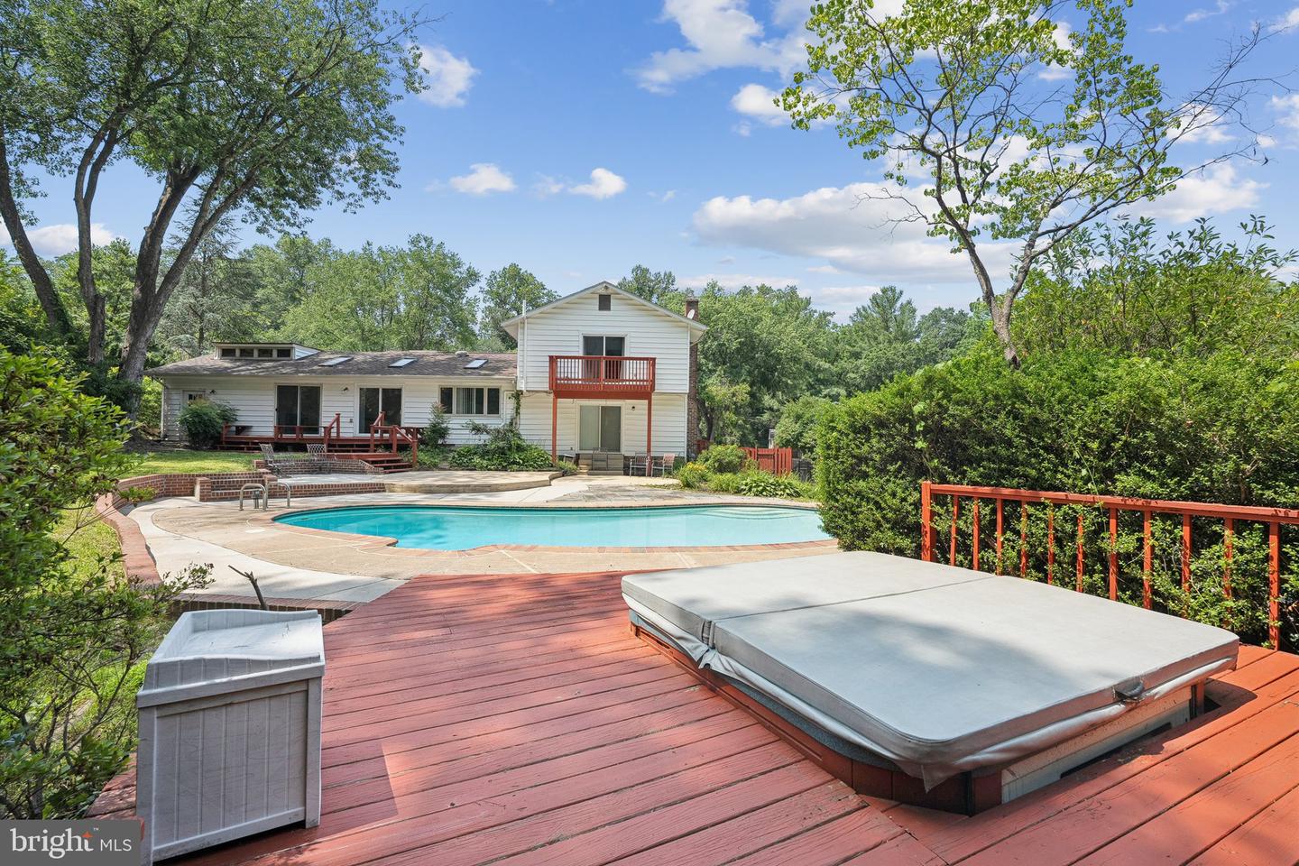 9207 BOIS AVE, VIENNA, Virginia 22182, 5 Bedrooms Bedrooms, ,3 BathroomsBathrooms,Residential,For sale,9207 BOIS AVE,VAFX2244888 MLS # VAFX2244888