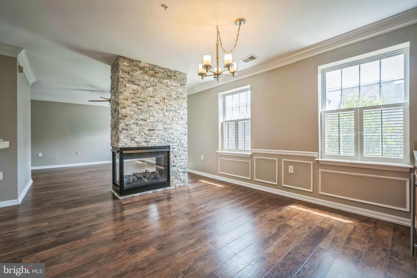 305 S PAYNE ST #305, ALEXANDRIA, Virginia 22314, 2 Bedrooms Bedrooms, ,2 BathroomsBathrooms,Residential,For sale,305 S PAYNE ST #305,VAAX2046228 MLS # VAAX2046228