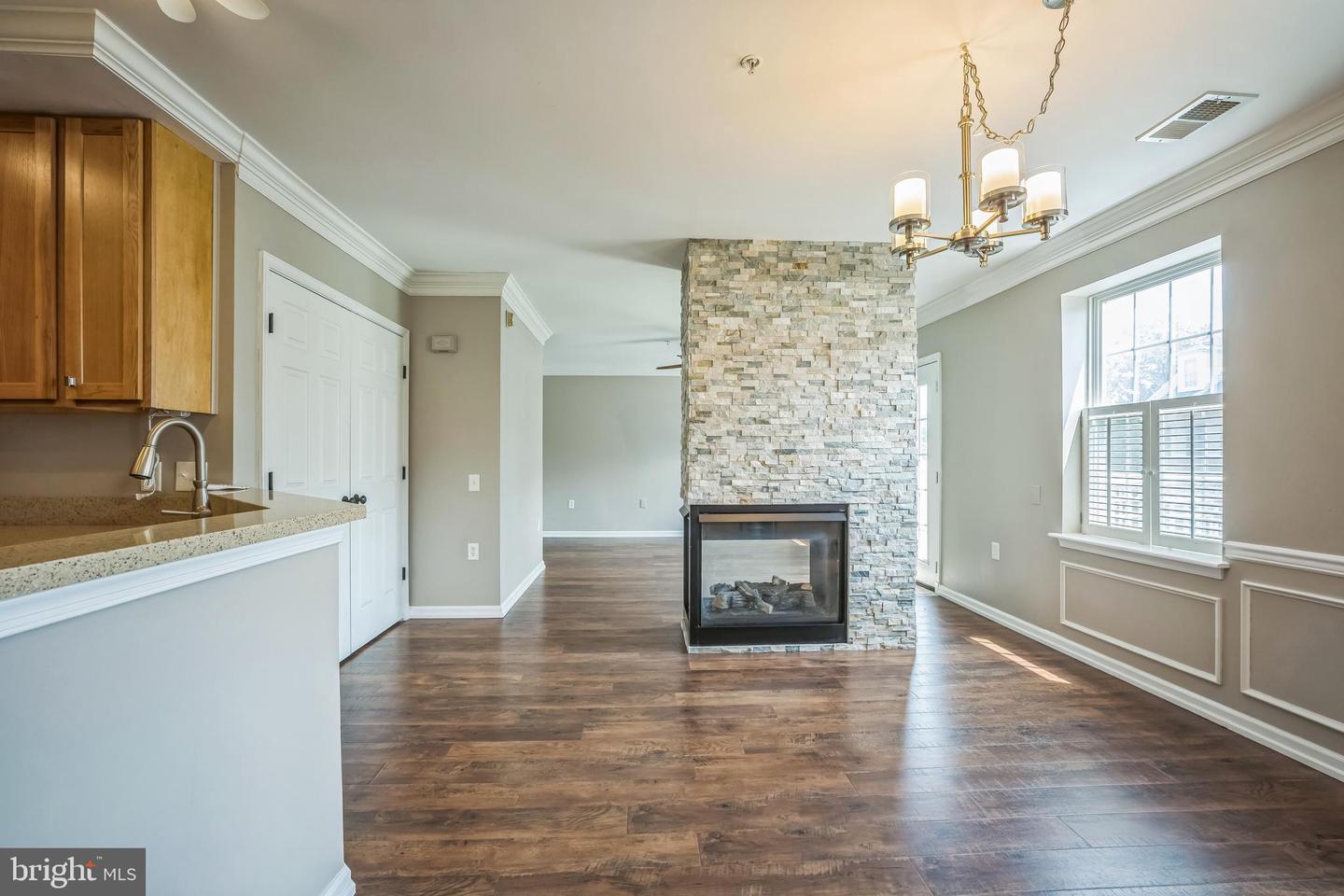 305 S PAYNE ST #305, ALEXANDRIA, Virginia 22314, 2 Bedrooms Bedrooms, ,2 BathroomsBathrooms,Residential,For sale,305 S PAYNE ST #305,VAAX2046228 MLS # VAAX2046228