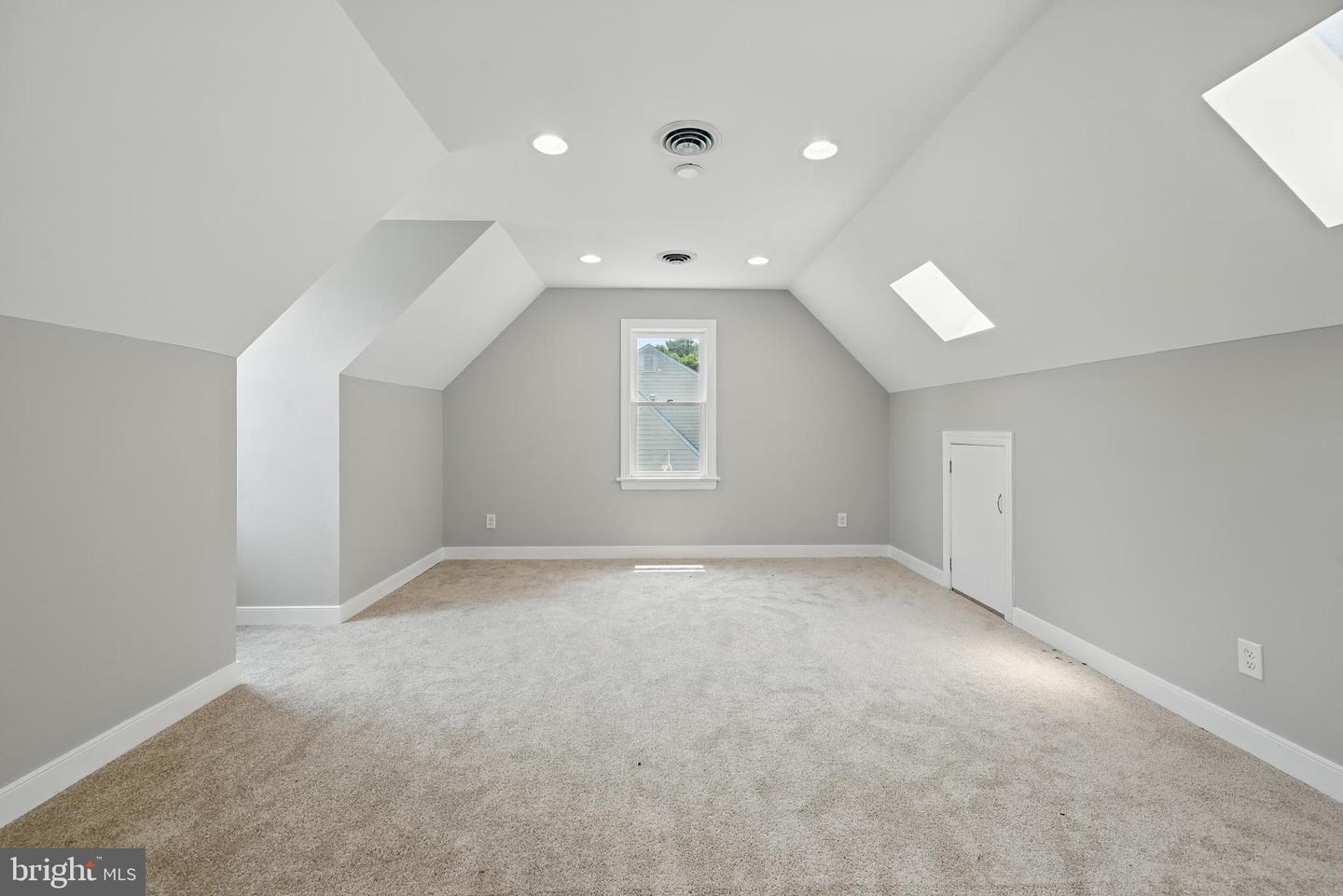 5800 COUNTRY MANOR WAY, NORTH CHESTERFIELD, Virginia 23224, 4 Bedrooms Bedrooms, ,2 BathroomsBathrooms,Residential,For sale,5800 COUNTRY MANOR WAY,VACF2001174 MLS # VACF2001174