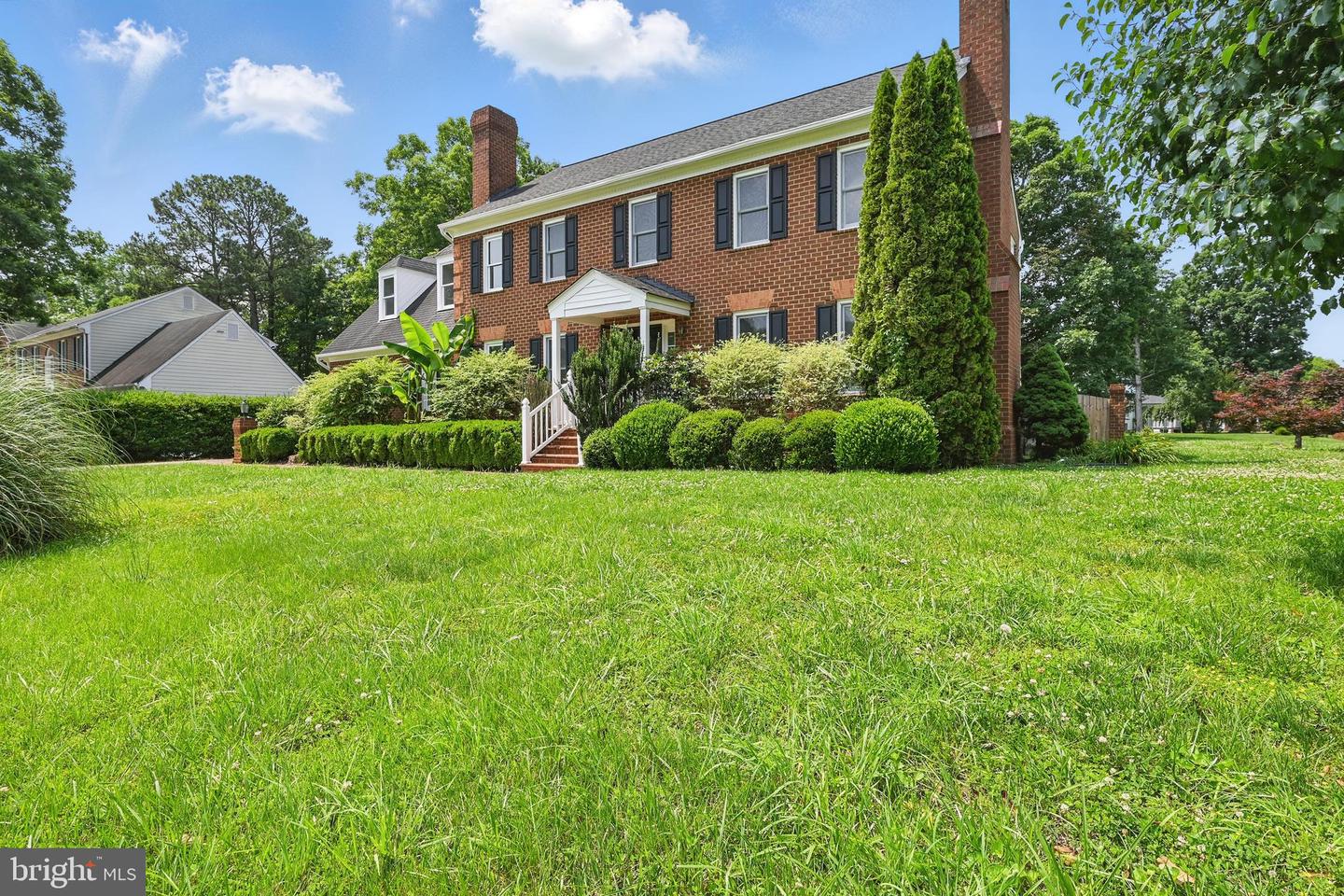 5800 COUNTRY MANOR WAY, NORTH CHESTERFIELD, Virginia 23224, 4 Bedrooms Bedrooms, ,2 BathroomsBathrooms,Residential,For sale,5800 COUNTRY MANOR WAY,VACF2001174 MLS # VACF2001174
