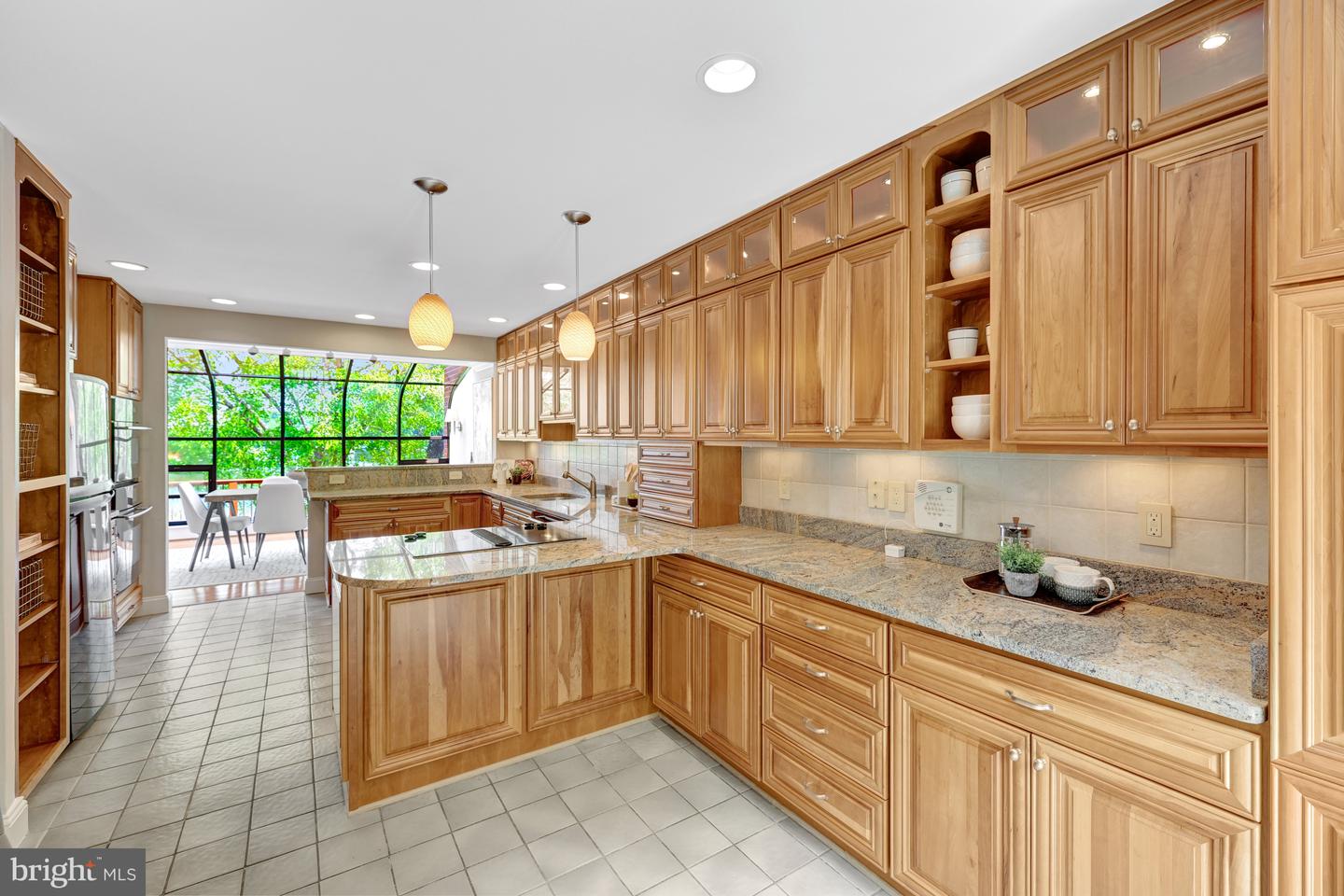 11064 THRUSH RIDGE RD, RESTON, Virginia 20191, 4 Bedrooms Bedrooms, 14 Rooms Rooms,3 BathroomsBathrooms,Residential,For sale,11064 THRUSH RIDGE RD,VAFX2247030 MLS # VAFX2247030