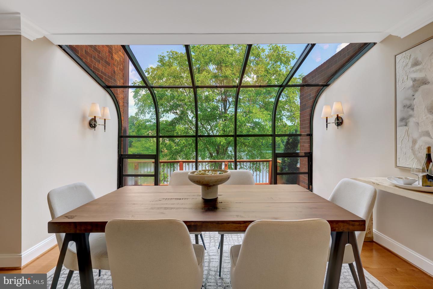 11064 THRUSH RIDGE RD, RESTON, Virginia 20191, 4 Bedrooms Bedrooms, 14 Rooms Rooms,3 BathroomsBathrooms,Residential,For sale,11064 THRUSH RIDGE RD,VAFX2247030 MLS # VAFX2247030