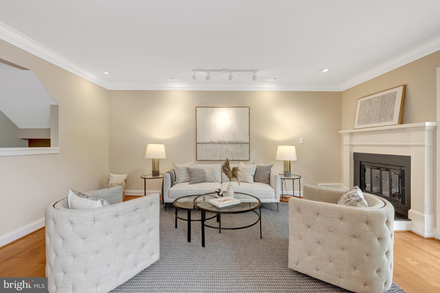 11064 THRUSH RIDGE RD, RESTON, Virginia 20191, 4 Bedrooms Bedrooms, 14 Rooms Rooms,3 BathroomsBathrooms,Residential,For sale,11064 THRUSH RIDGE RD,VAFX2247030 MLS # VAFX2247030