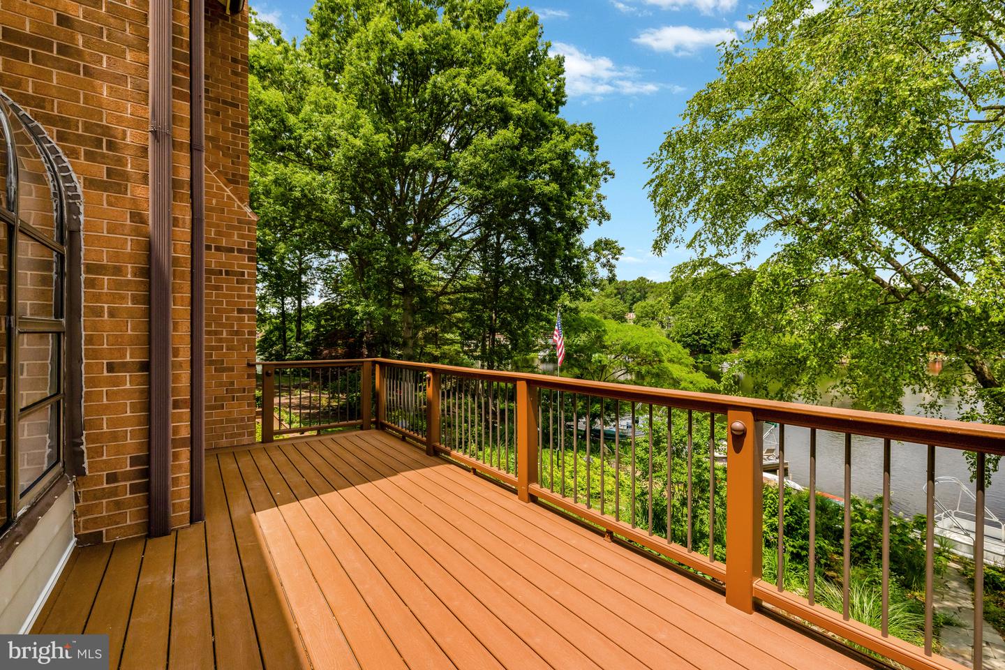 11064 THRUSH RIDGE RD, RESTON, Virginia 20191, 4 Bedrooms Bedrooms, 14 Rooms Rooms,3 BathroomsBathrooms,Residential,For sale,11064 THRUSH RIDGE RD,VAFX2247030 MLS # VAFX2247030