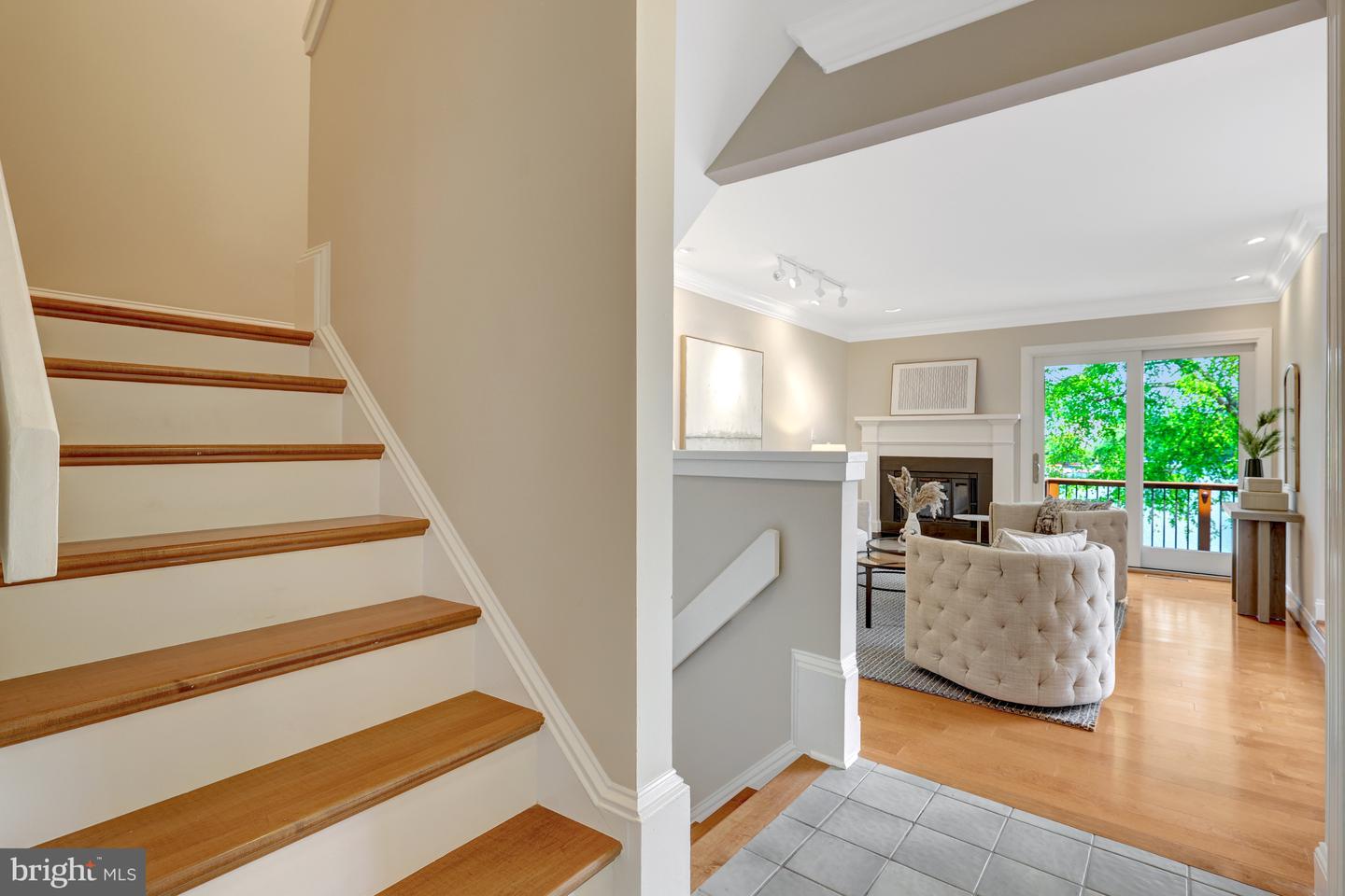 11064 THRUSH RIDGE RD, RESTON, Virginia 20191, 4 Bedrooms Bedrooms, 14 Rooms Rooms,3 BathroomsBathrooms,Residential,For sale,11064 THRUSH RIDGE RD,VAFX2247030 MLS # VAFX2247030