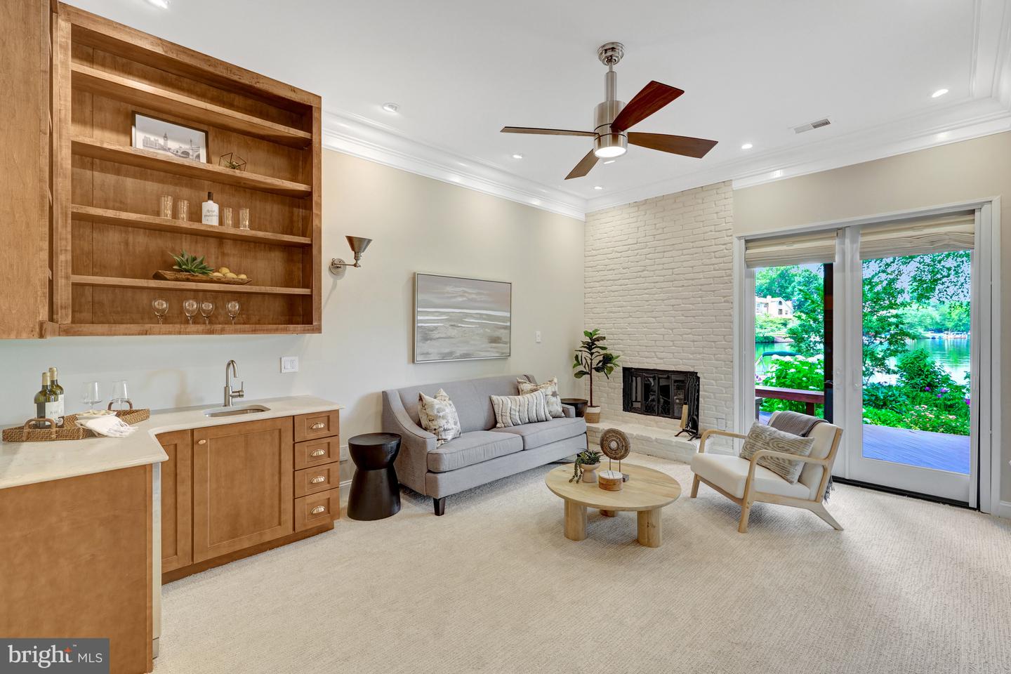 11064 THRUSH RIDGE RD, RESTON, Virginia 20191, 4 Bedrooms Bedrooms, 14 Rooms Rooms,3 BathroomsBathrooms,Residential,For sale,11064 THRUSH RIDGE RD,VAFX2247030 MLS # VAFX2247030
