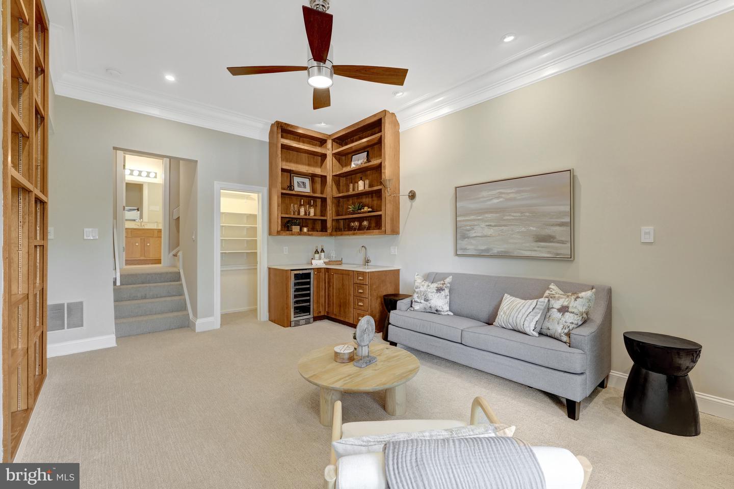 11064 THRUSH RIDGE RD, RESTON, Virginia 20191, 4 Bedrooms Bedrooms, 14 Rooms Rooms,3 BathroomsBathrooms,Residential,For sale,11064 THRUSH RIDGE RD,VAFX2247030 MLS # VAFX2247030