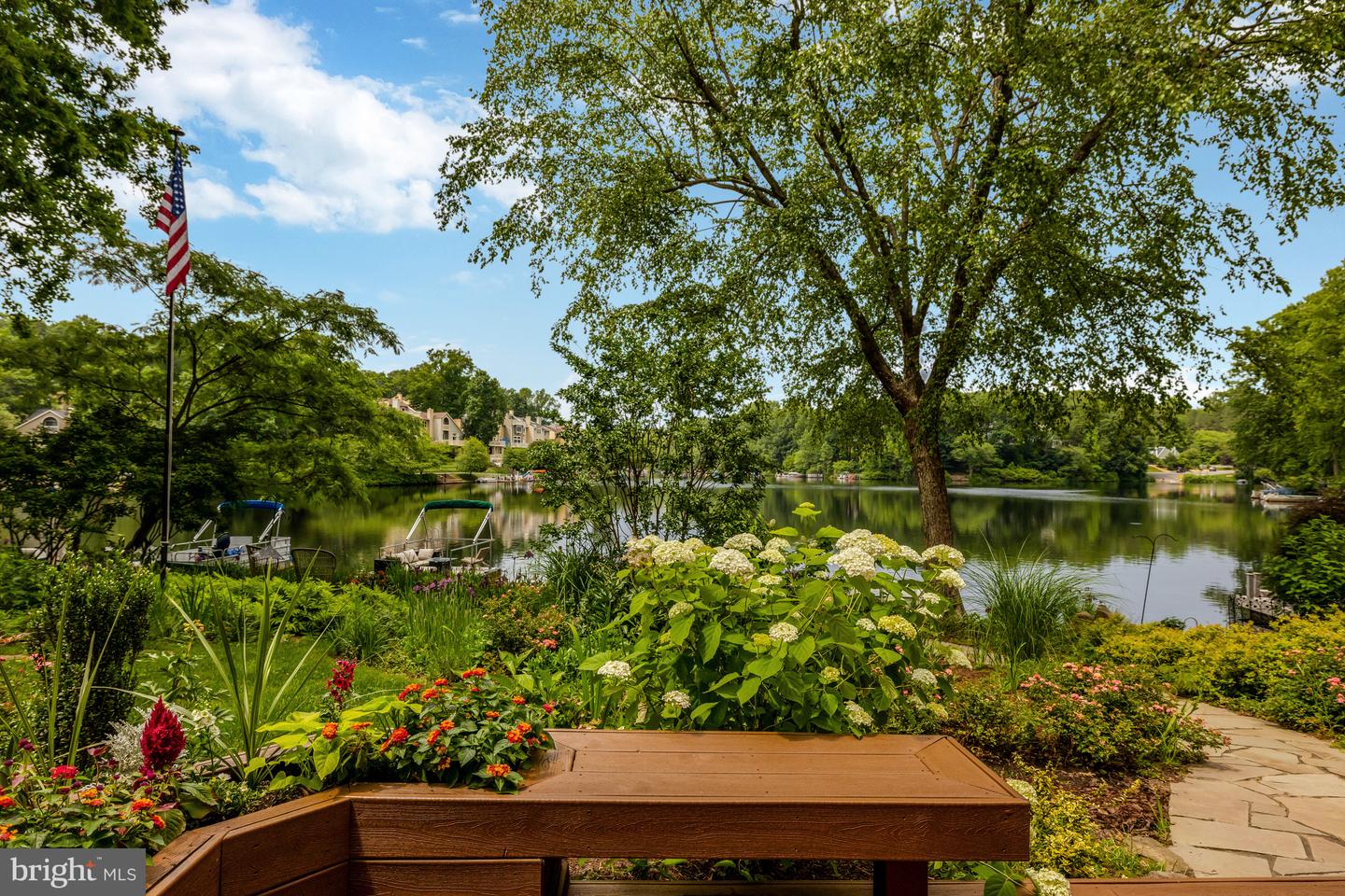 11064 THRUSH RIDGE RD, RESTON, Virginia 20191, 4 Bedrooms Bedrooms, 14 Rooms Rooms,3 BathroomsBathrooms,Residential,For sale,11064 THRUSH RIDGE RD,VAFX2247030 MLS # VAFX2247030
