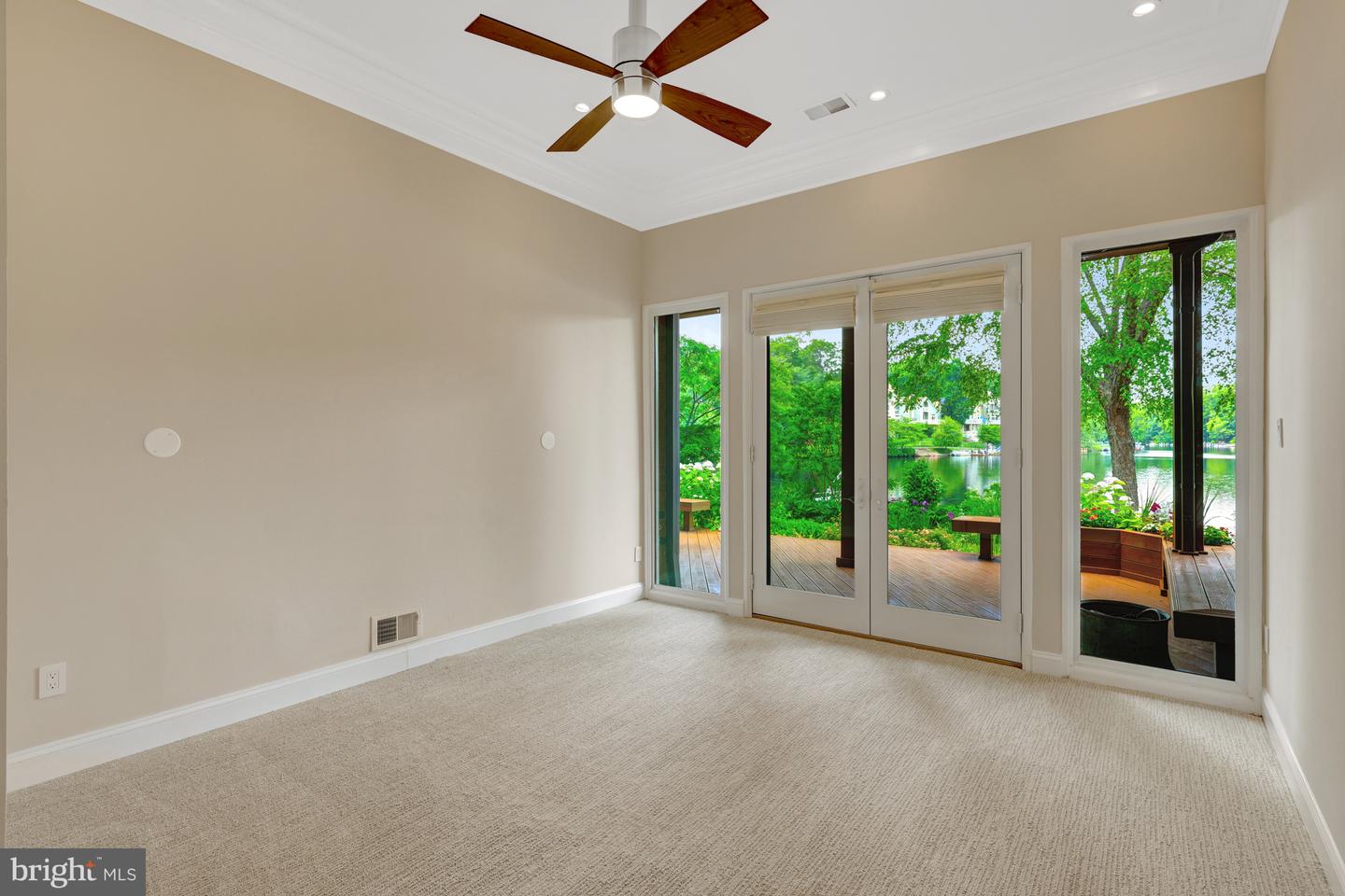 11064 THRUSH RIDGE RD, RESTON, Virginia 20191, 4 Bedrooms Bedrooms, 14 Rooms Rooms,3 BathroomsBathrooms,Residential,For sale,11064 THRUSH RIDGE RD,VAFX2247030 MLS # VAFX2247030