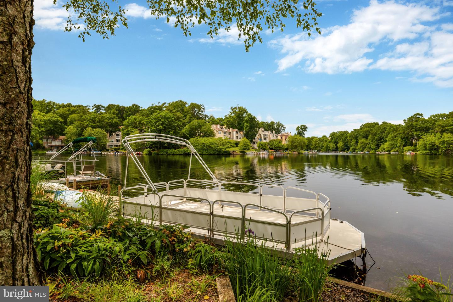 11064 THRUSH RIDGE RD, RESTON, Virginia 20191, 4 Bedrooms Bedrooms, 14 Rooms Rooms,3 BathroomsBathrooms,Residential,For sale,11064 THRUSH RIDGE RD,VAFX2247030 MLS # VAFX2247030