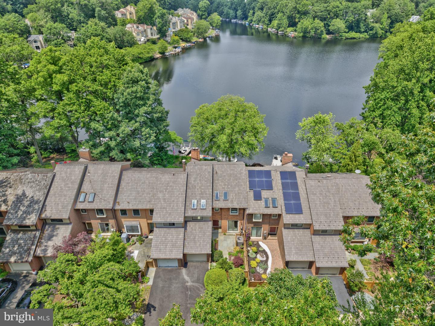 11064 THRUSH RIDGE RD, RESTON, Virginia 20191, 4 Bedrooms Bedrooms, 14 Rooms Rooms,3 BathroomsBathrooms,Residential,For sale,11064 THRUSH RIDGE RD,VAFX2247030 MLS # VAFX2247030