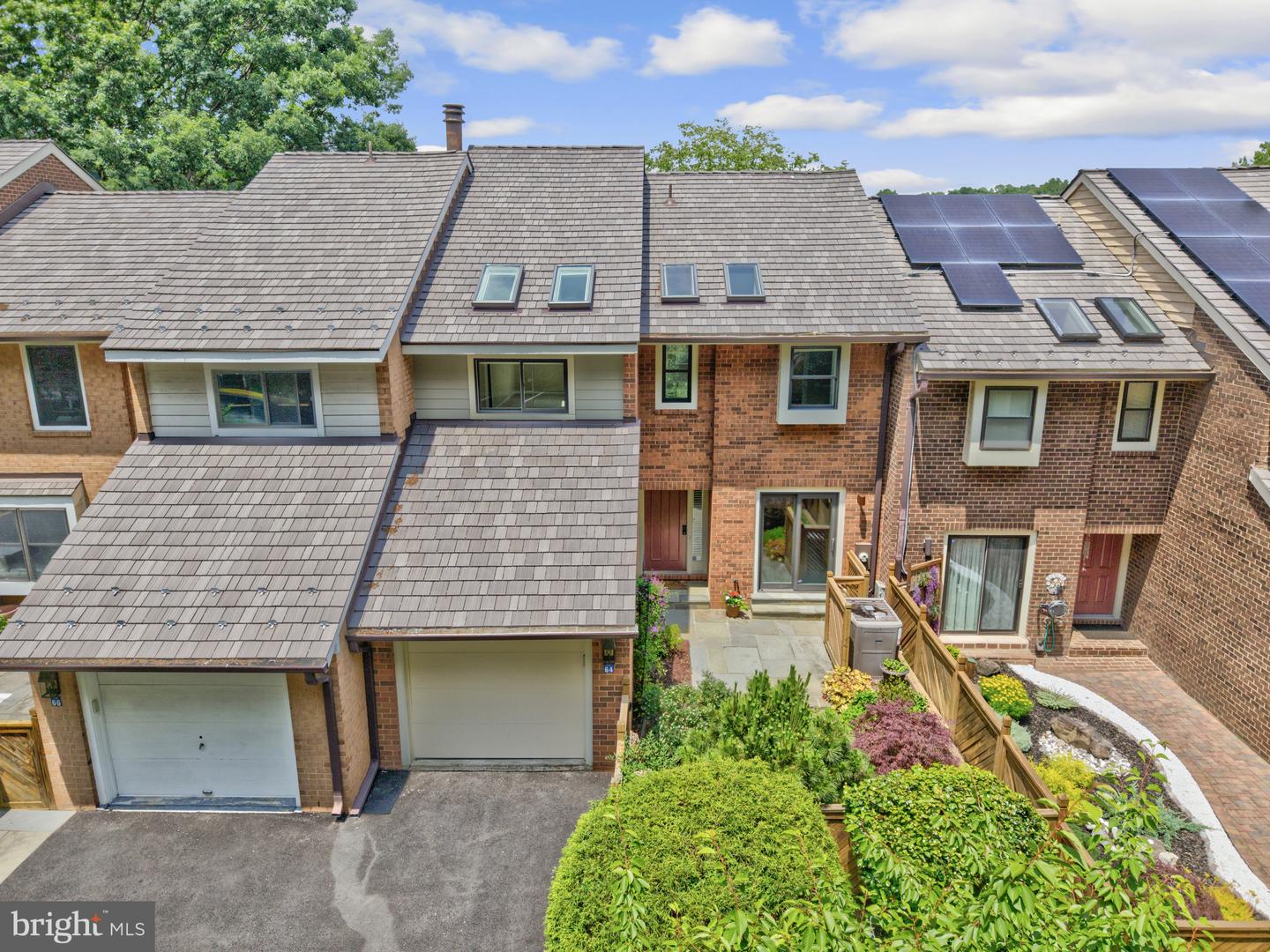 11064 THRUSH RIDGE RD, RESTON, Virginia 20191, 4 Bedrooms Bedrooms, 14 Rooms Rooms,3 BathroomsBathrooms,Residential,For sale,11064 THRUSH RIDGE RD,VAFX2247030 MLS # VAFX2247030