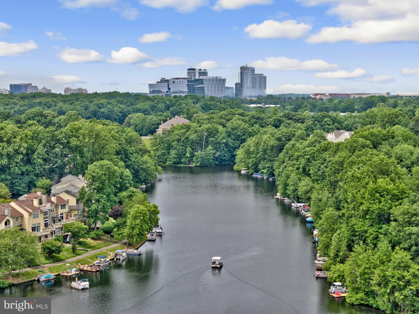 11064 THRUSH RIDGE RD, RESTON, Virginia 20191, 4 Bedrooms Bedrooms, 14 Rooms Rooms,3 BathroomsBathrooms,Residential,For sale,11064 THRUSH RIDGE RD,VAFX2247030 MLS # VAFX2247030