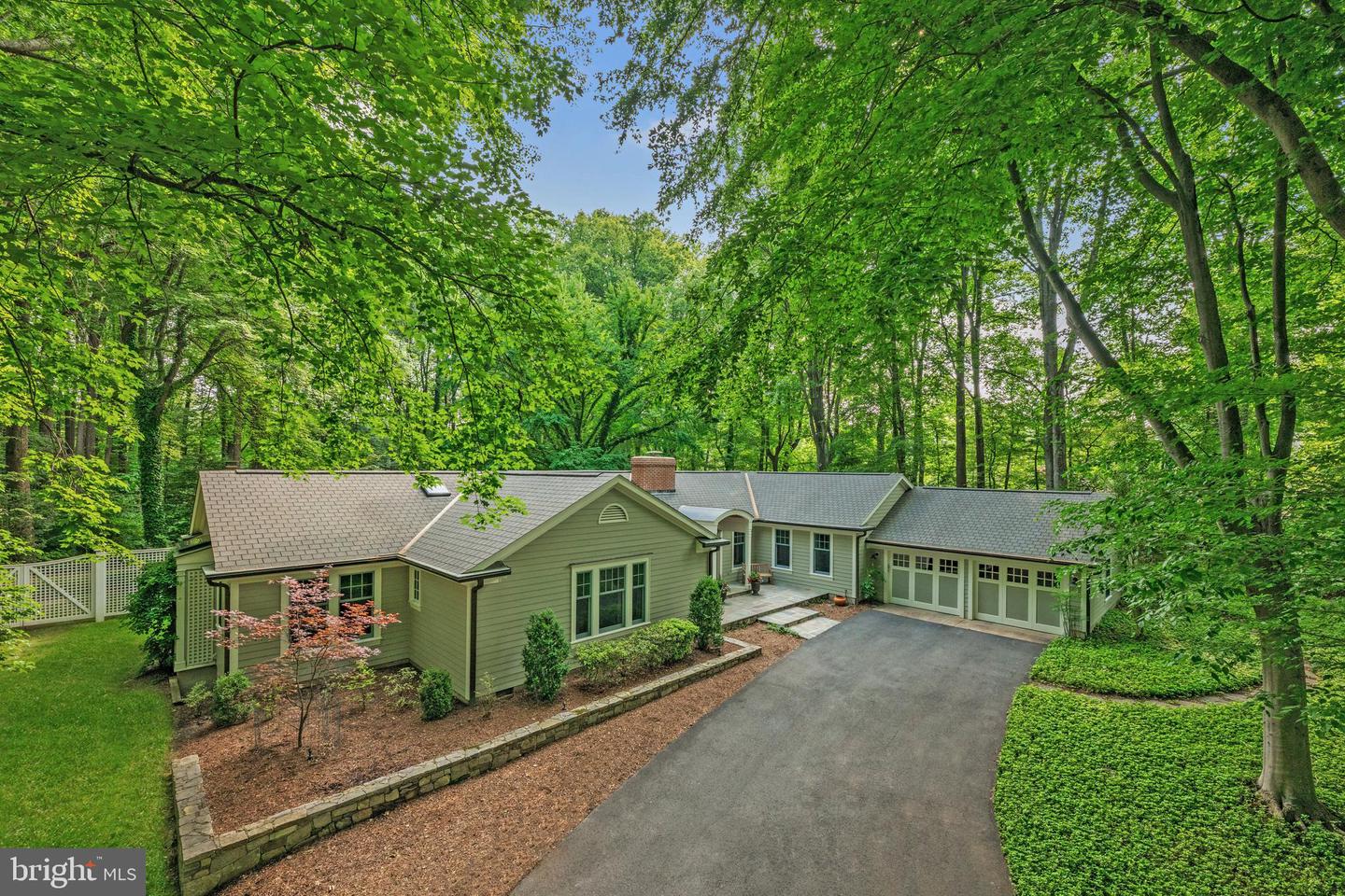 1110 KELSO RD, GREAT FALLS, Virginia 22066, 4 Bedrooms Bedrooms, ,4 BathroomsBathrooms,Residential,For sale,1110 KELSO RD,VAFX2247118 MLS # VAFX2247118
