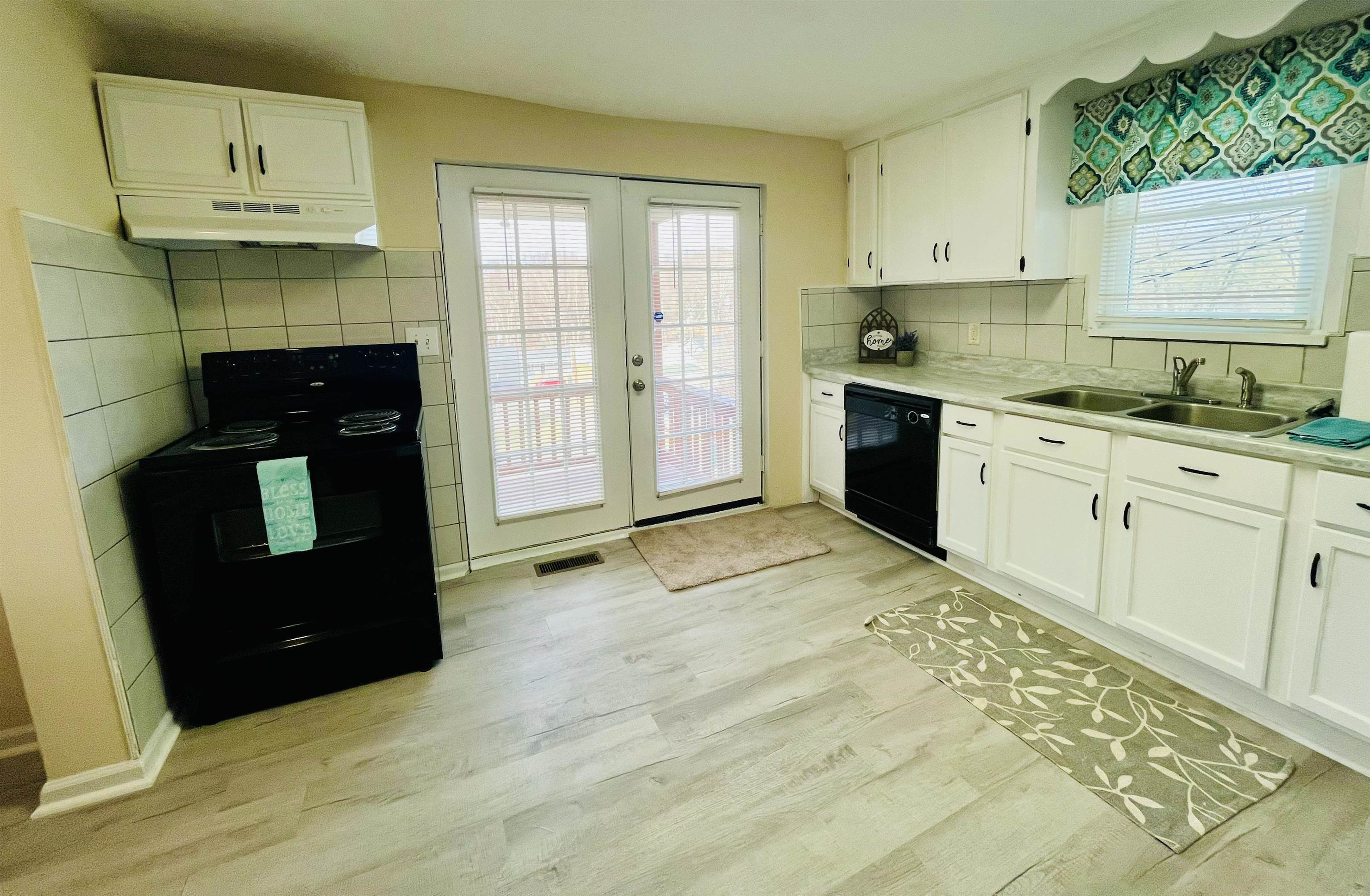 1204 3RD ST, WAYNESBORO, Virginia 22980, 3 Bedrooms Bedrooms, ,1 BathroomBathrooms,Residential,1204 3RD ST,662485 MLS # 662485